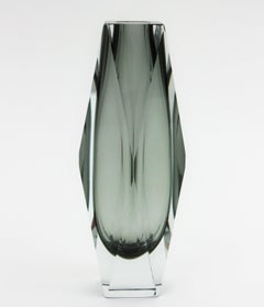 Giant Mandruzzato Murano Sommerso Smoked Grey Clear Faceted Art Glass Vase