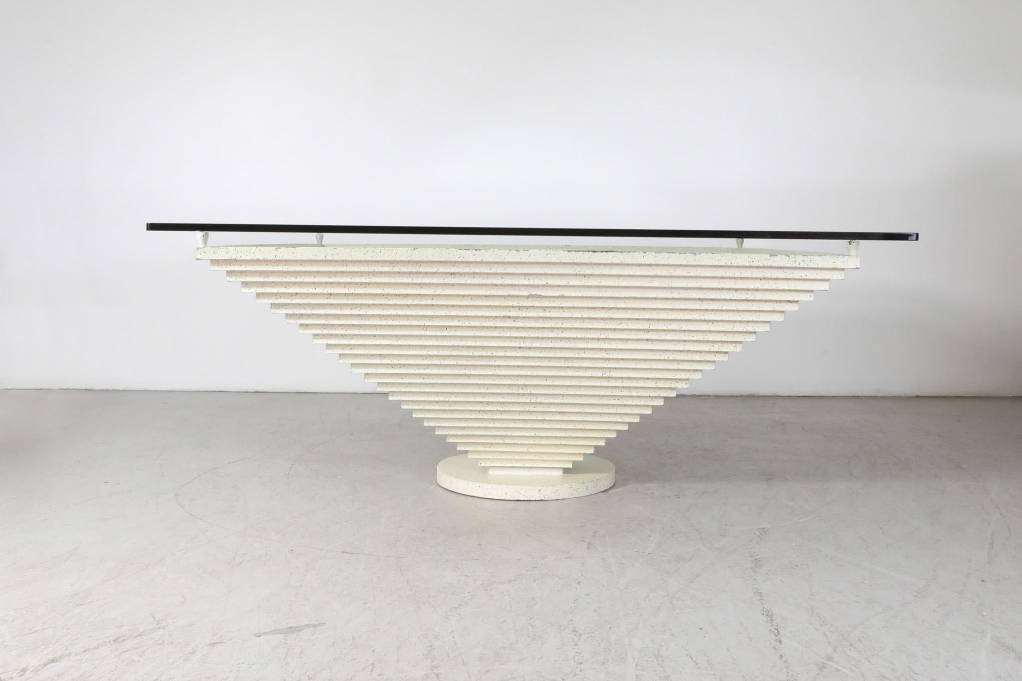 Metal Giant Modernist Memphis Speckled Cream & Black Pyramid Table w/ Glass Top, 1980s For Sale