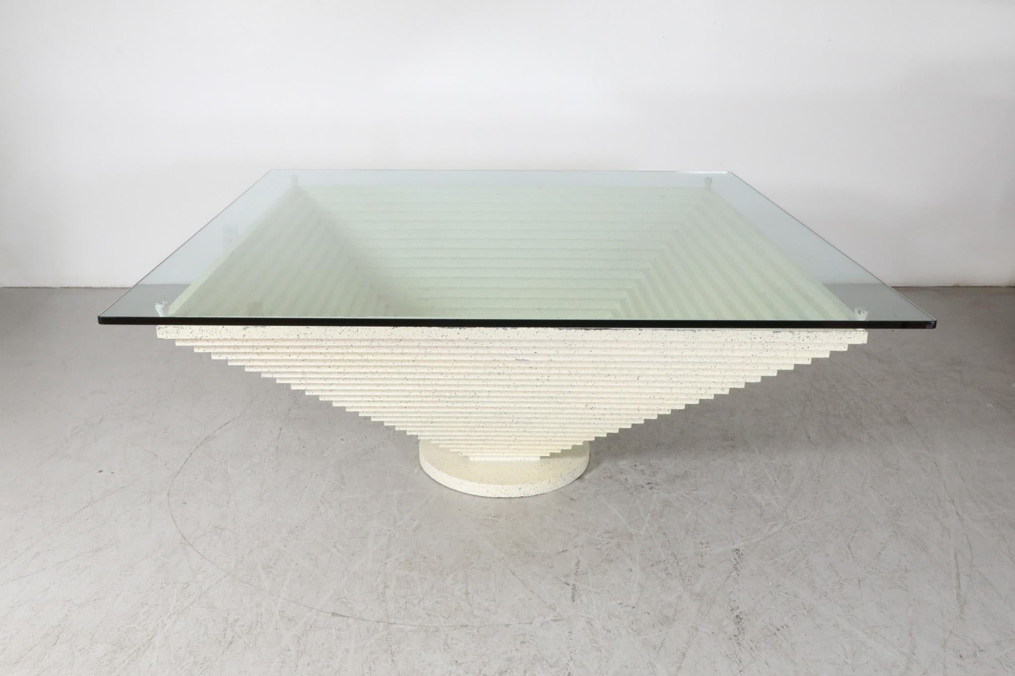 Giant Modernist Memphis Speckled Cream & Black Pyramid Table w/ Glass Top, 1980s For Sale 1