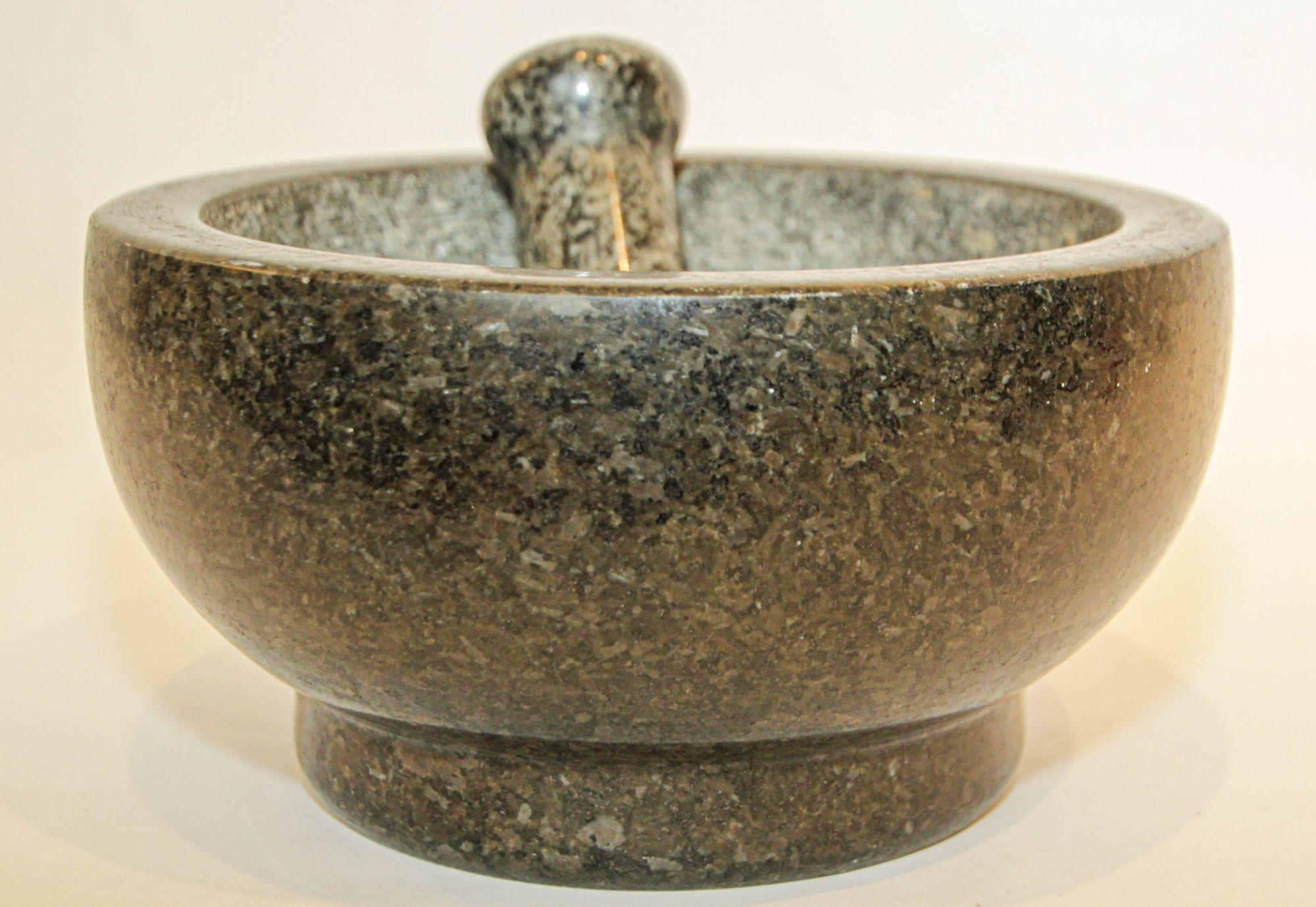 Giant Mortar and Pestle Set Black Marble Polished Italy For Sale 4