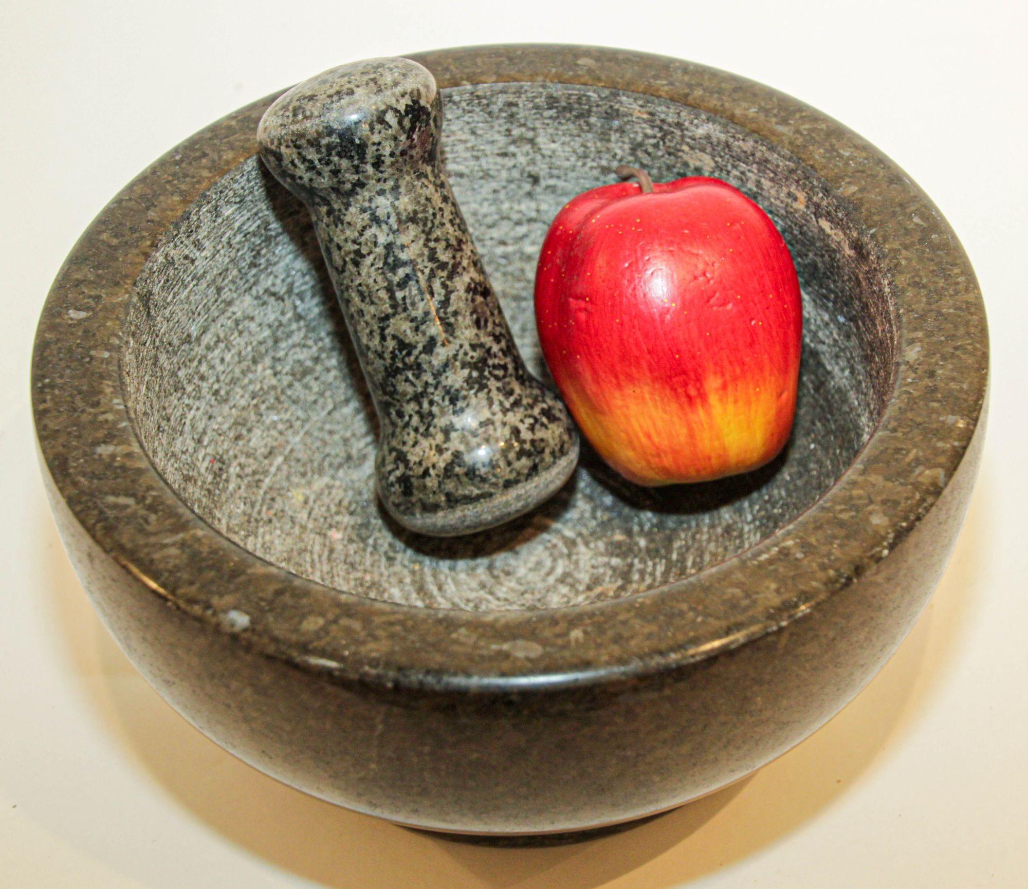 Giant Mortar and Pestle Set Black Marble Polished Italy For Sale 4