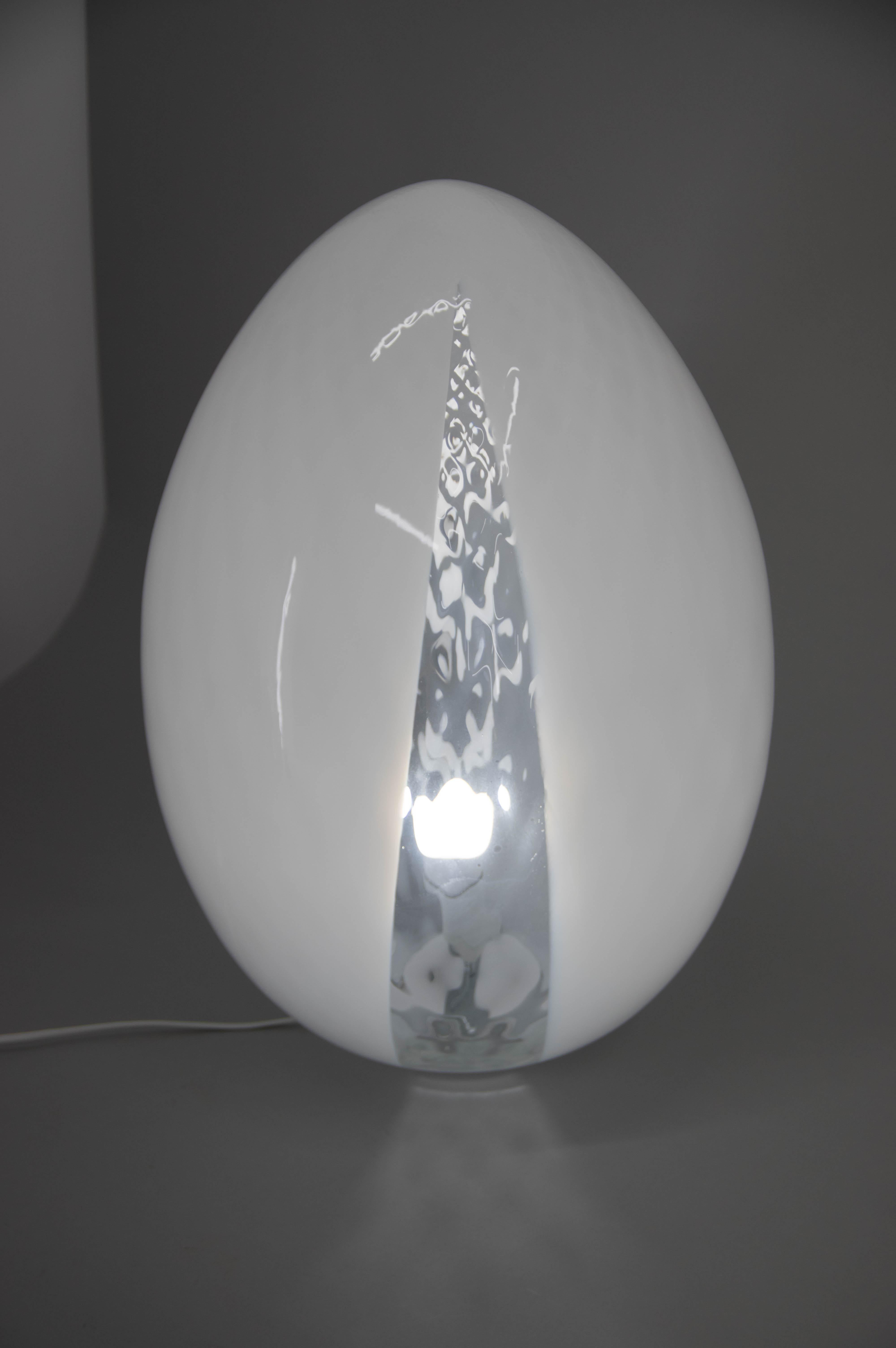 Giant Murano Glass Egg Lamp, Italy, 2000s In Excellent Condition For Sale In Praha, CZ