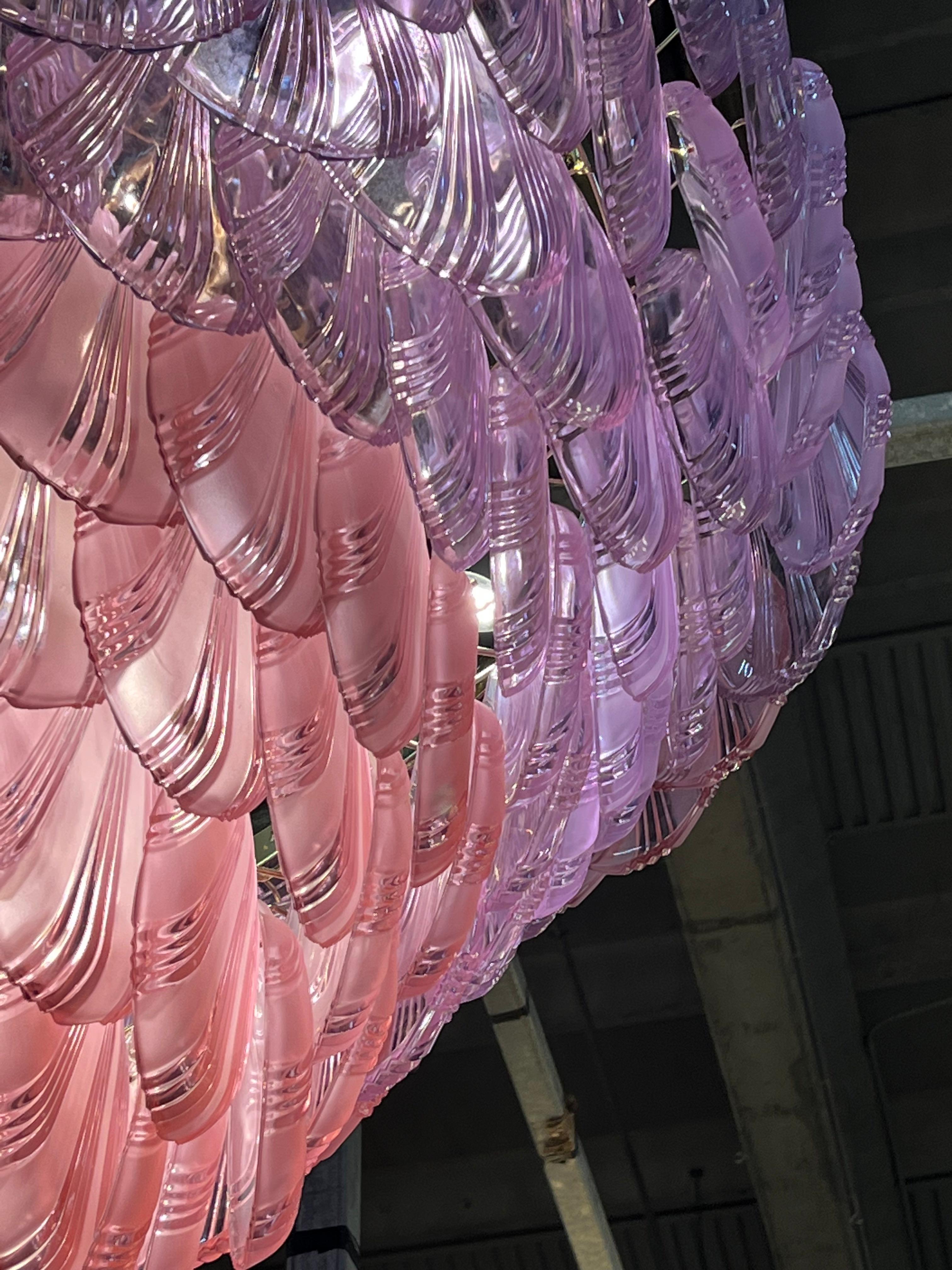 XX secolo Lampadario gigante in vetro rosa conchiglia, Murano in vendita