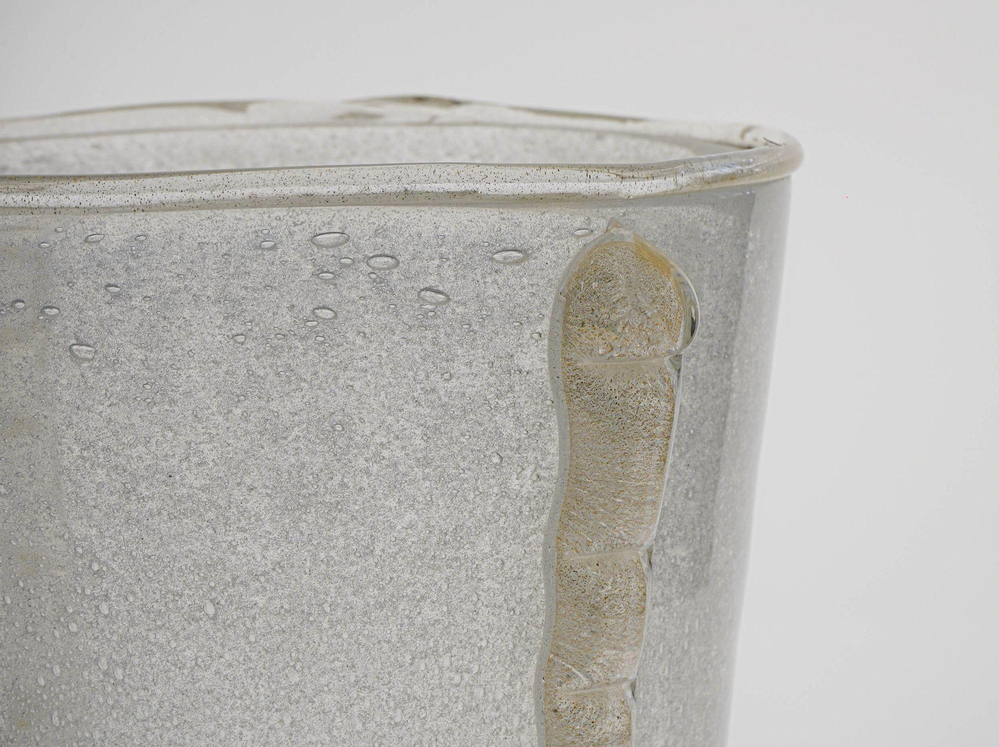 italien Vase ou seau à glace géant en verre de Murano, style Barovier & Toso en vente