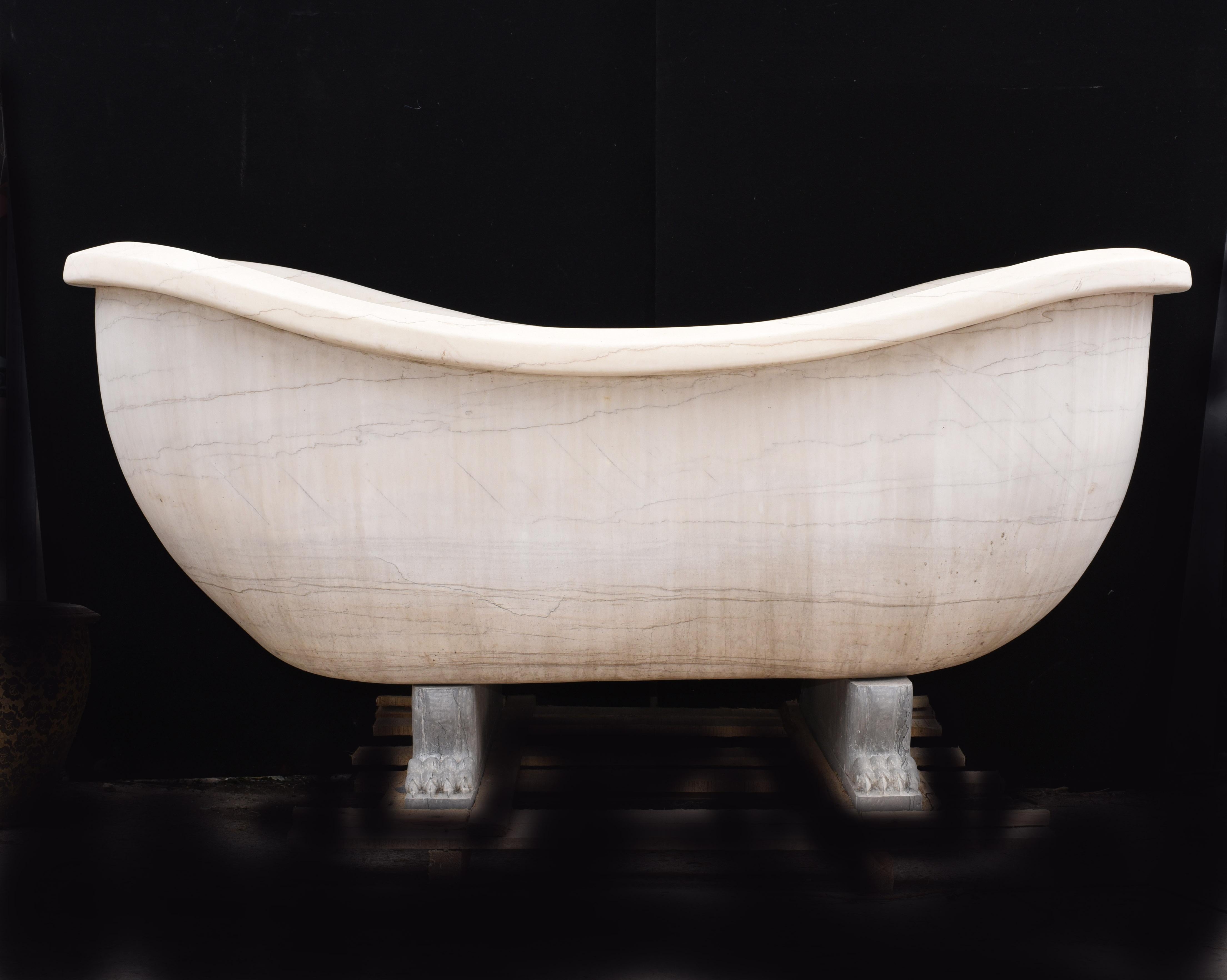 - Wonderful white carrara marble Roman bath tub
- Large piece at six feet head to toe - 185 CM
- Great to get this configured again as a bath, very deep and comfy to sit in
- Marble is smooth and chip free and this sits on black lions paw feet
-