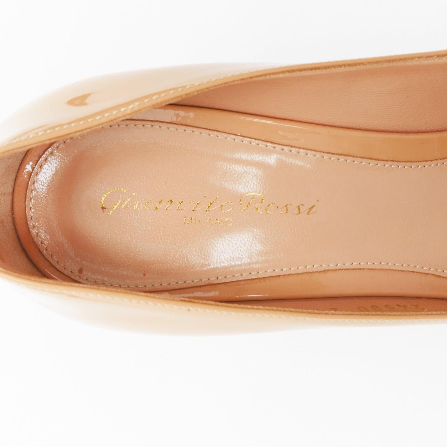 GIANVITO ROSSI 90 nude patent leather pigalle pump heel EU39.5 For Sale 4