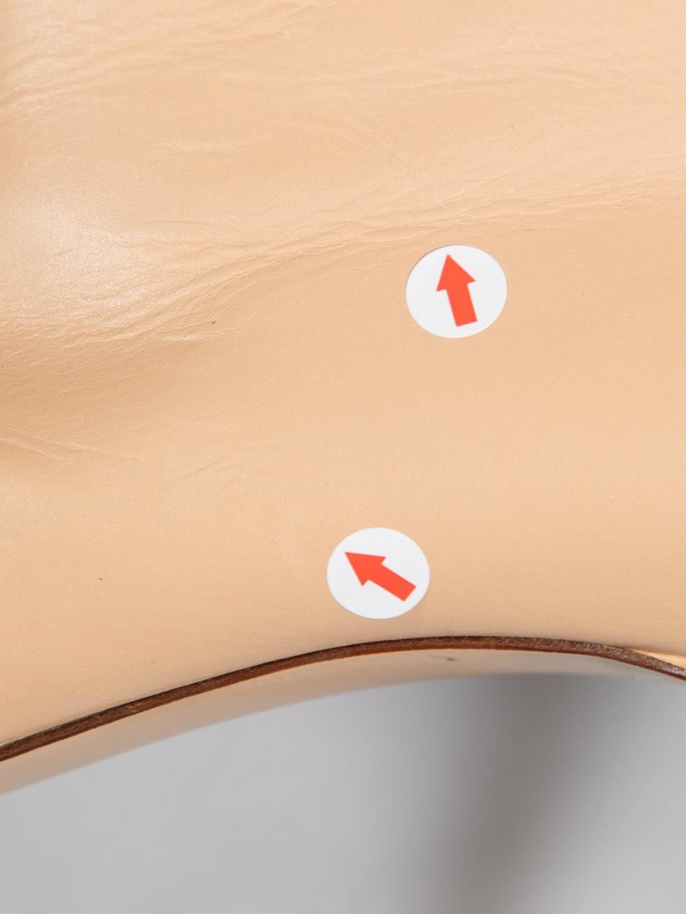 Gianvito Rossi Chaussures à talons 85 en cuir beige Taille IT 38.5 en vente 5