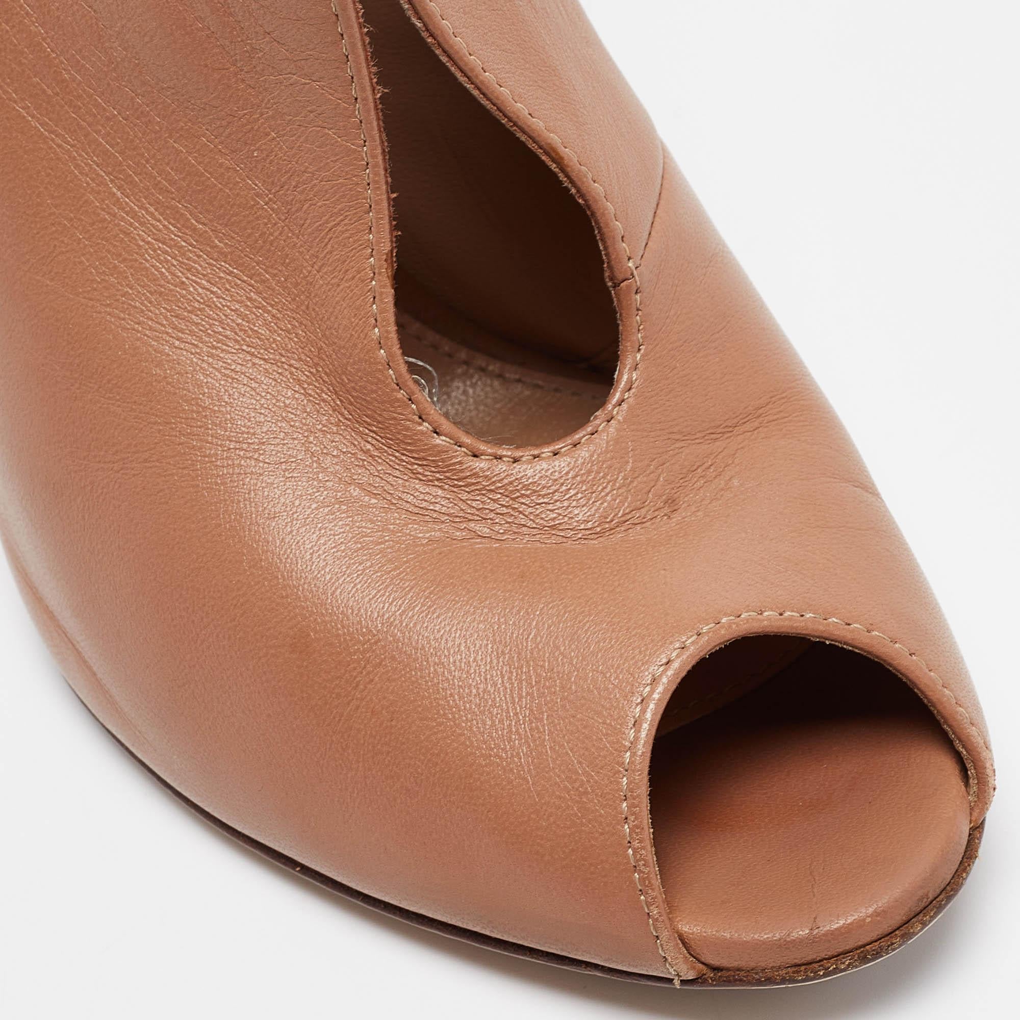 Gianvito Rossi Botines de piel beige tamaño 36.5 en venta 2