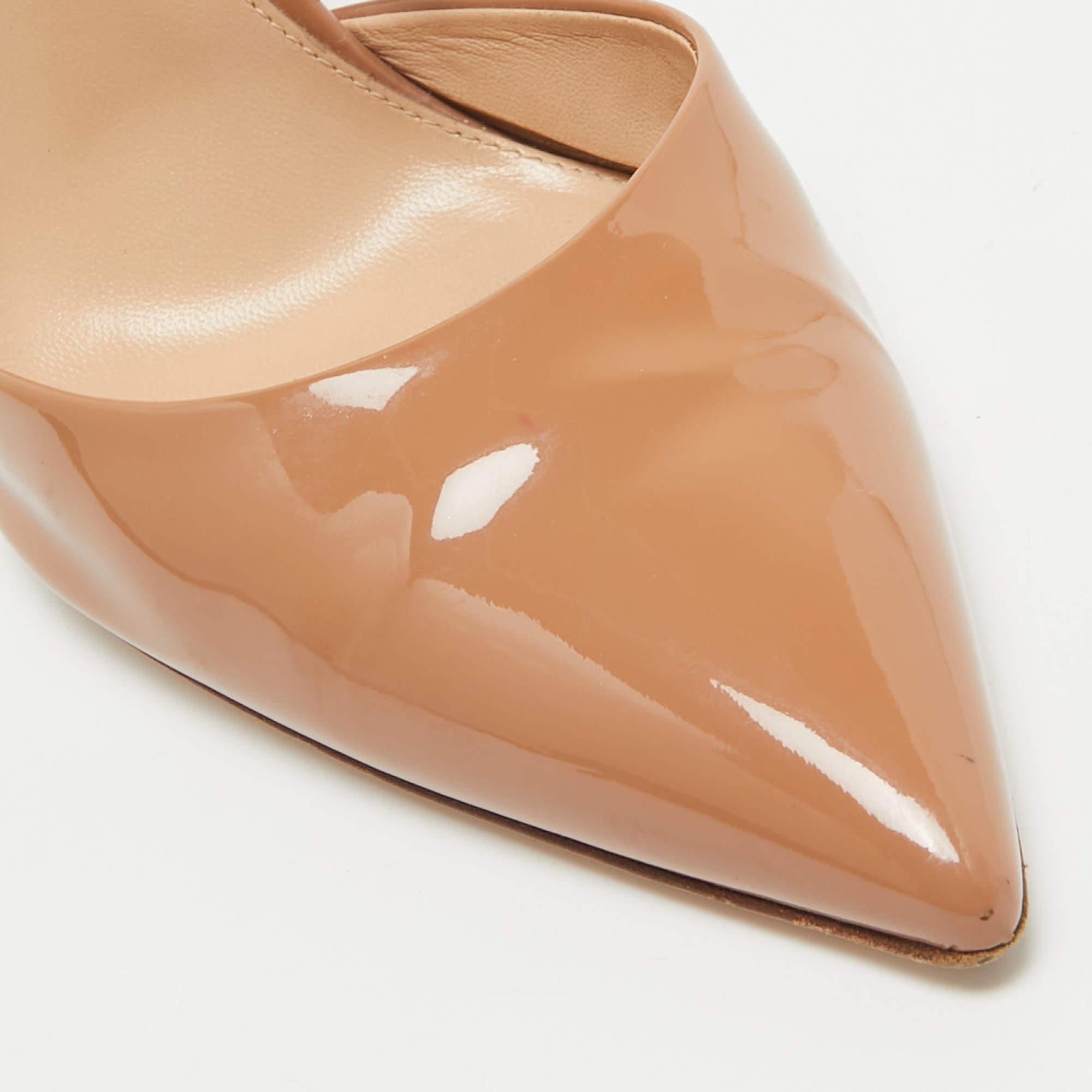 Gianvito Rossi Beige Patent Leather Ankle Strap Pumps Size 39.5 For Sale 3