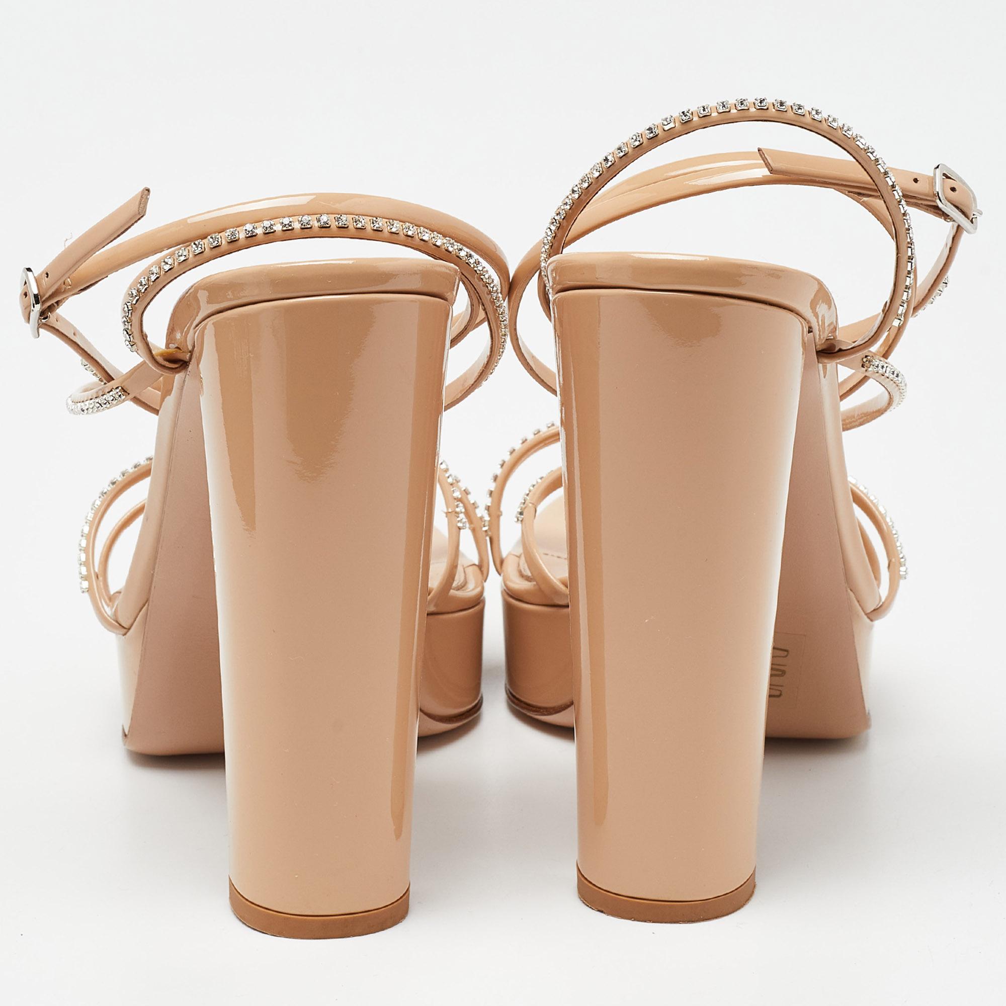 Gianvito Rossi Beige Patent Leather Block Heel Slide Sandals Size 42 For Sale 2