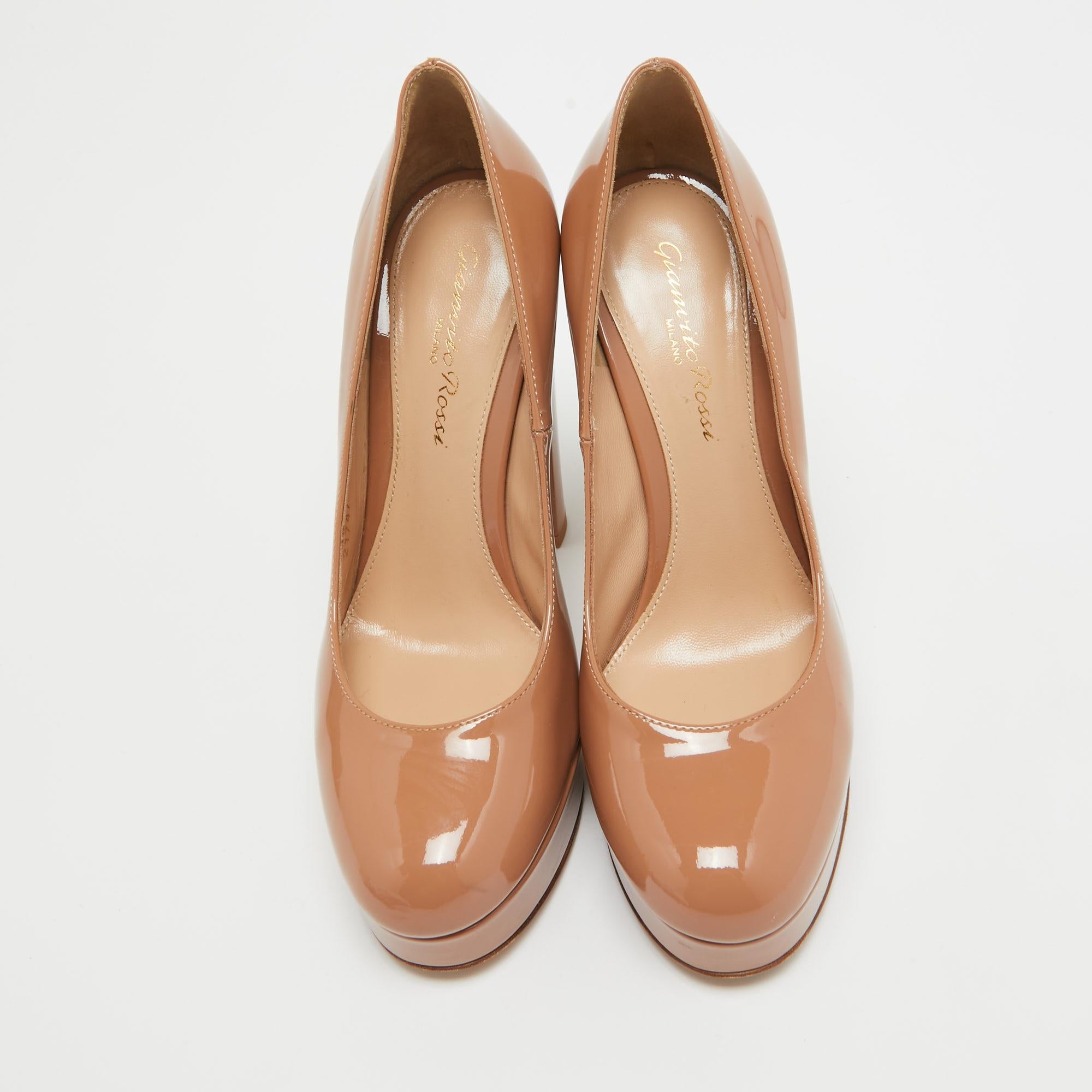 Gianvito Rossi Beige Patent Leather Penelope Pumps Size 36 In Good Condition For Sale In Dubai, Al Qouz 2