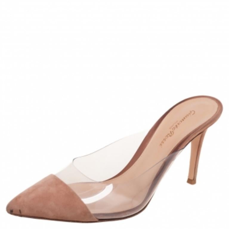 Beige Gianvito Rossi - Sandales à bout pointu en daim et plexiglas PVC beige, taille 39 en vente