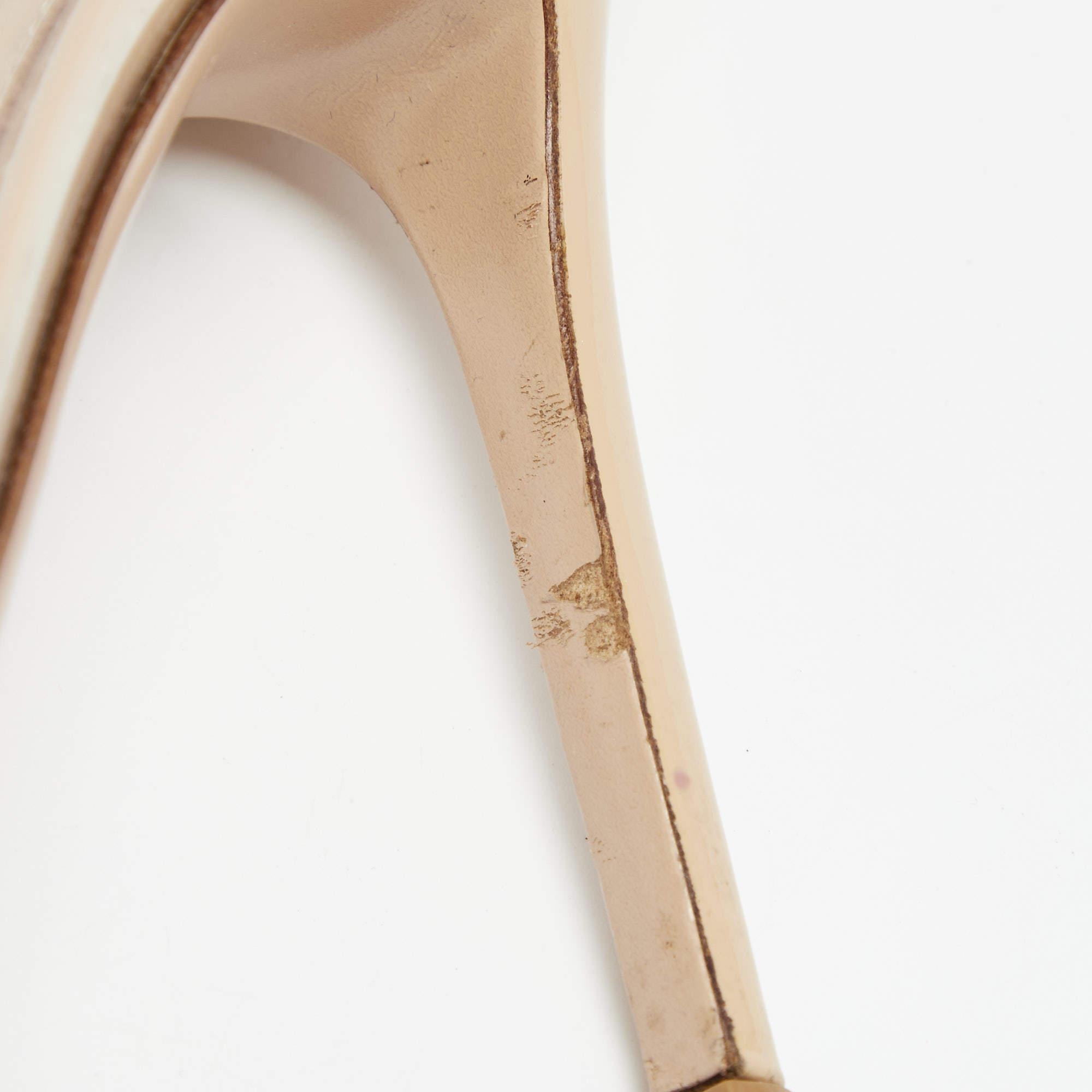Gianvito Rossi Beige/White Patent Leather & PVC Plexi Pointed Toe Pumps Size 38 6