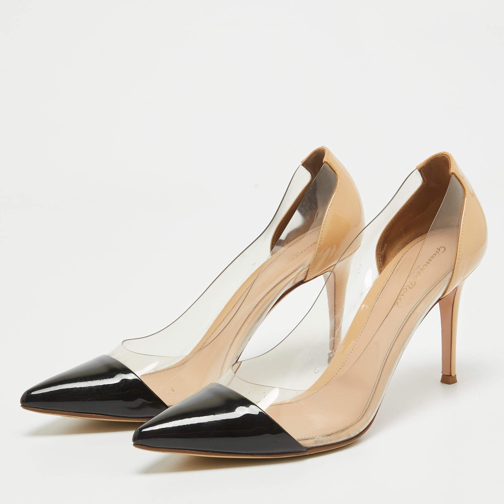 Exuding femininity and elegance these pumps feature a chic silhouette with an attractive design. You can wear these pumps for a stylish look.