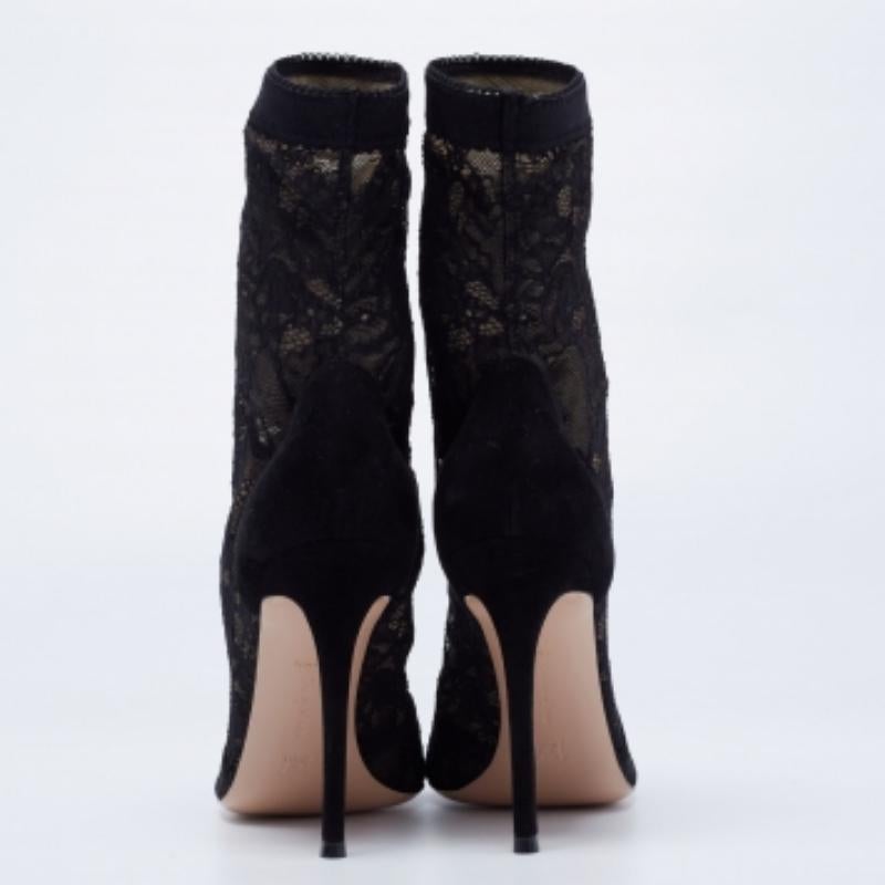 Gianvito Rossi - Bottines en daim et dentelle noires/beiges, taille 40,5 en vente 1