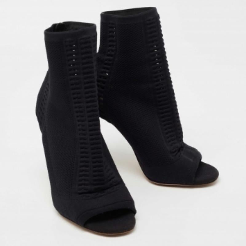 Noir Gianvito Rossi - Bottines à bout ouvert en tissu tricoté noir - Taille 40 en vente