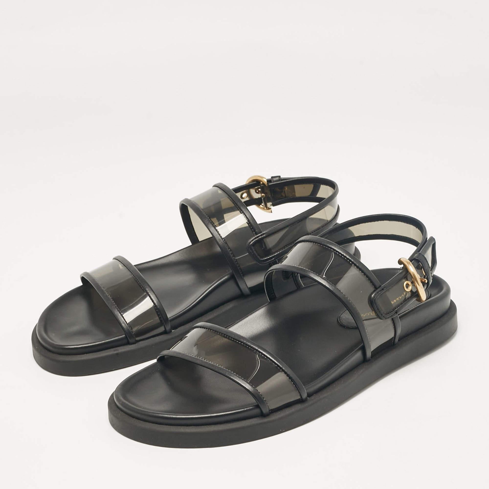 Gianvito Rossi Black Leather and PVC Bilbao Sandals Size 41 In New Condition For Sale In Dubai, Al Qouz 2