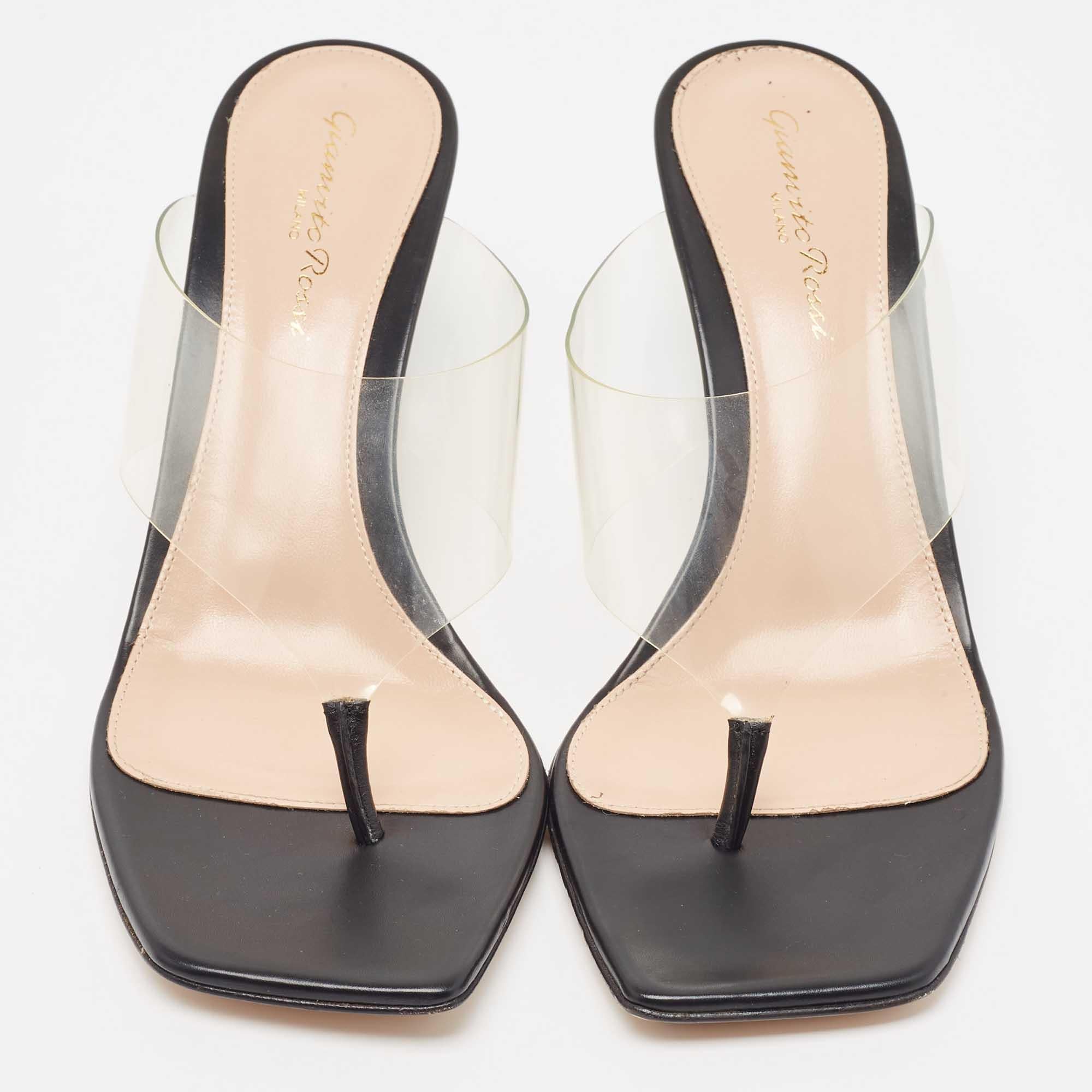 Gianvito Rossi Schwarz Leder und PVC Zehensteg Slide Sandalen Größe 38.5 (Beige) im Angebot