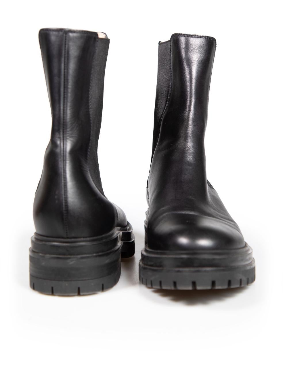 Gianvito Rossi Black Leather Ankle Chelsea Boots Size IT 40.5 In Excellent Condition In London, GB