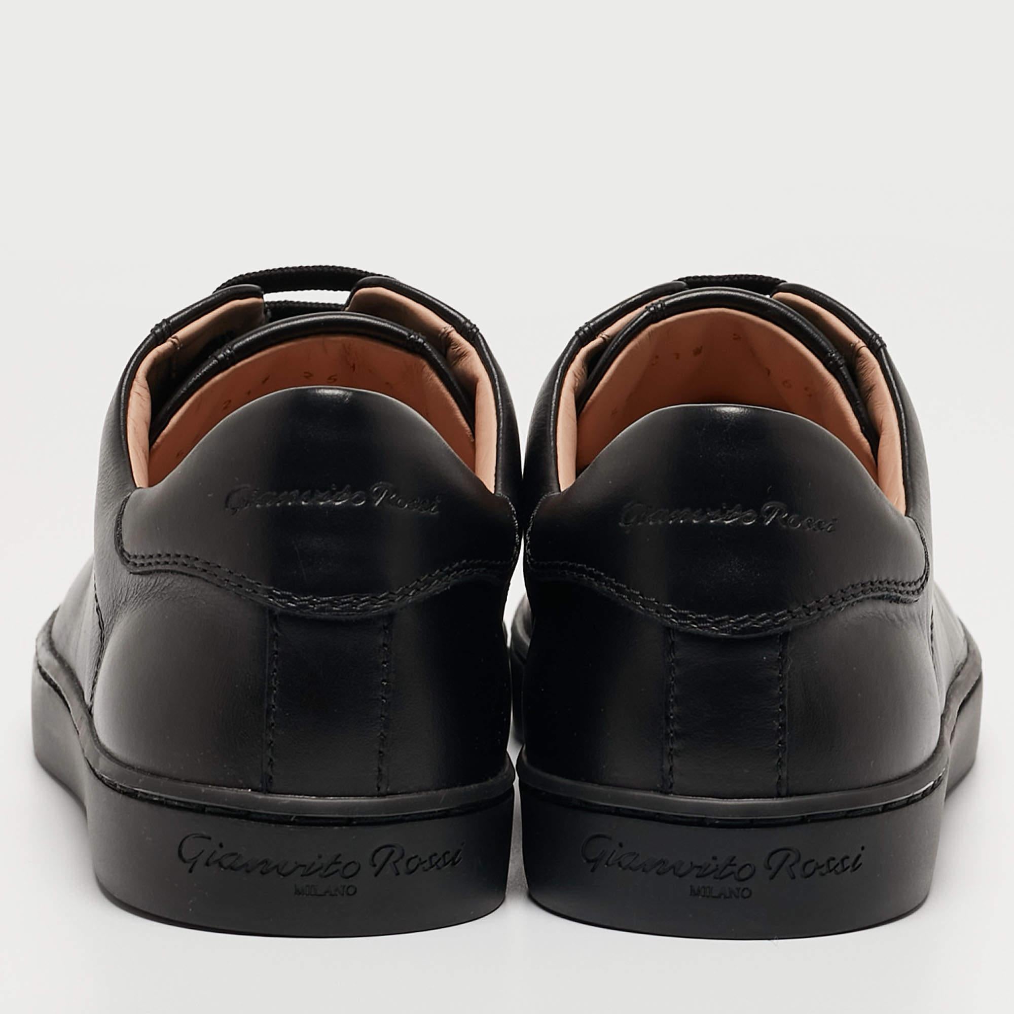 Gianvito Rossi Black Leather Low Top Sneakers Size 37.5 In Excellent Condition For Sale In Dubai, Al Qouz 2