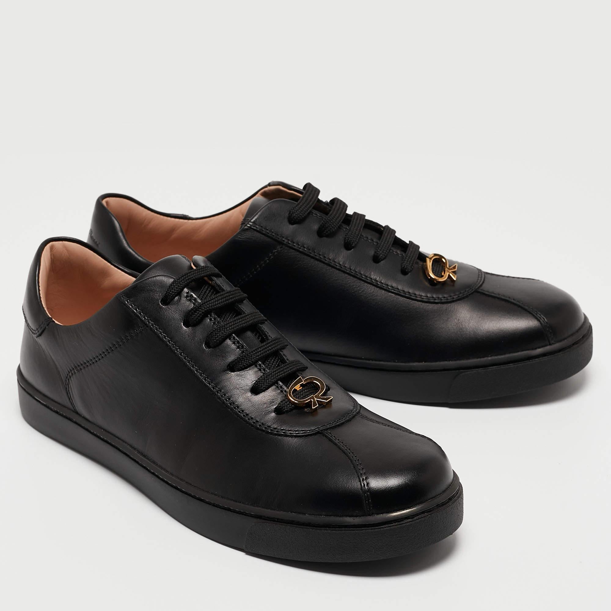 Gianvito Rossi Black Leather Low Top Sneakers Size 37.5 In New Condition For Sale In Dubai, Al Qouz 2