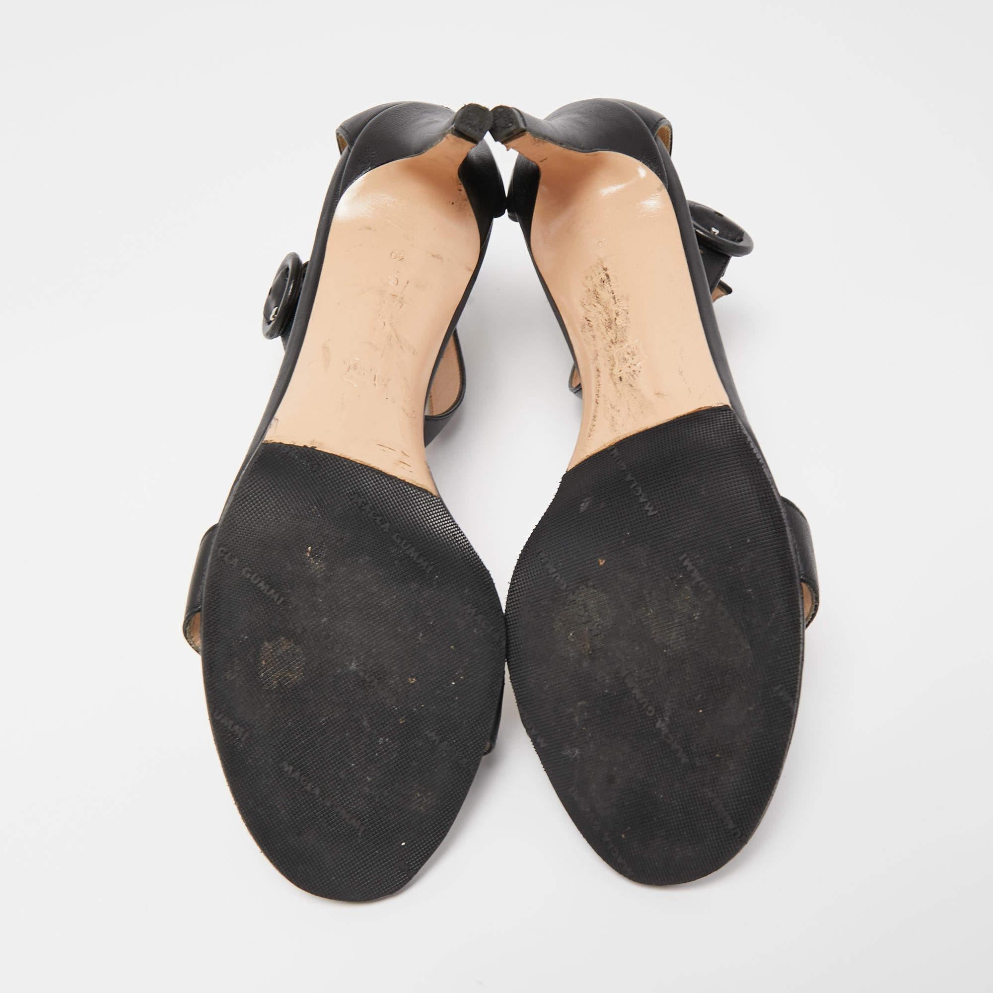 Gianvito Rossi Black Leather Portofino Ankle Strap Sandals Size 40 For Sale 2