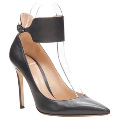 GIANVITO ROSSI black leather thick ankle strap stiletto pigalle pump EU38.5