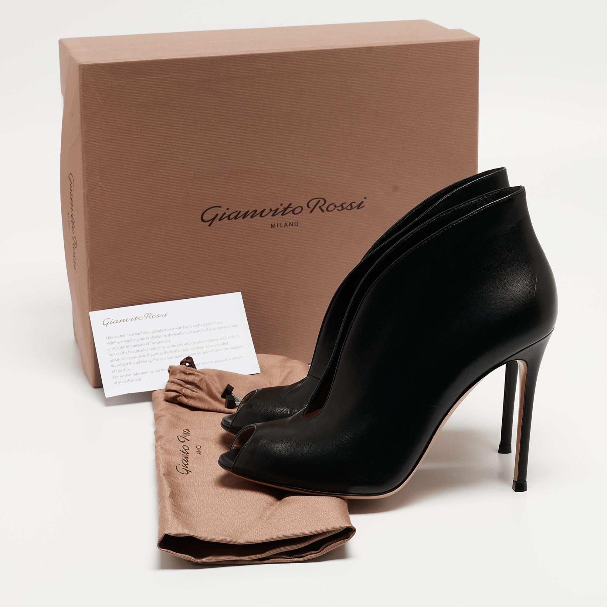 Gianvito Rossi Black Leather Vamp Peep Toe Booties Size 40 For Sale 3