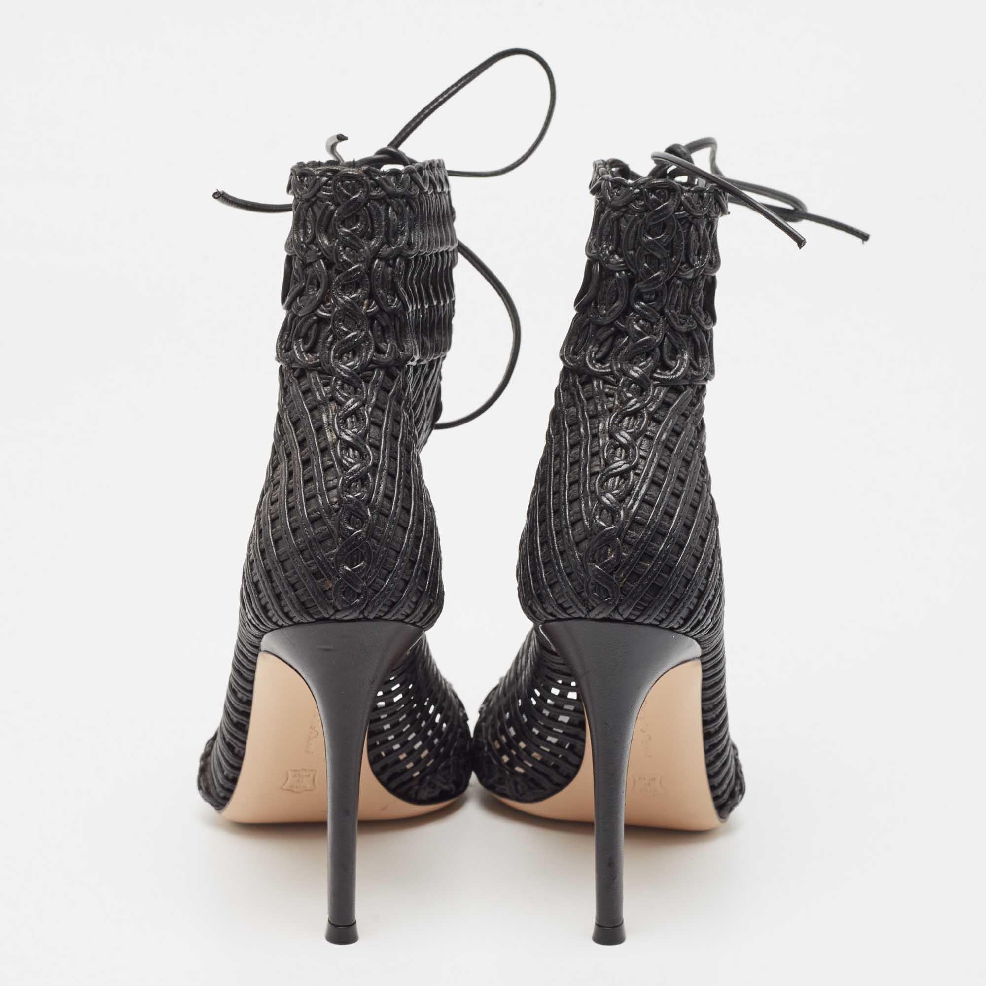 Gianvito Rossi Black Leather Woven Lace Up Sandals Size 35 For Sale 1