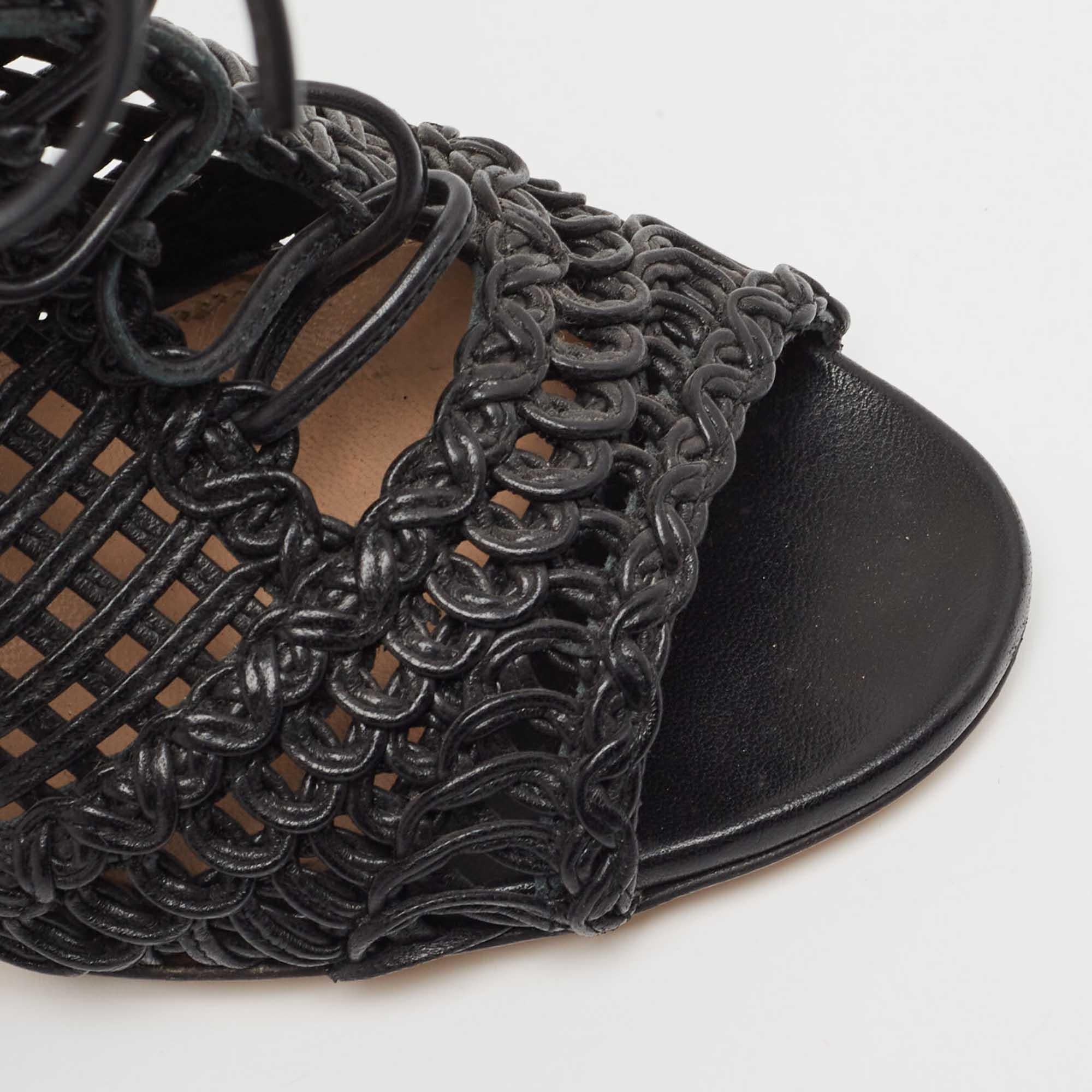 Gianvito Rossi Black Leather Woven Lace Up Sandals Size 35 For Sale 4