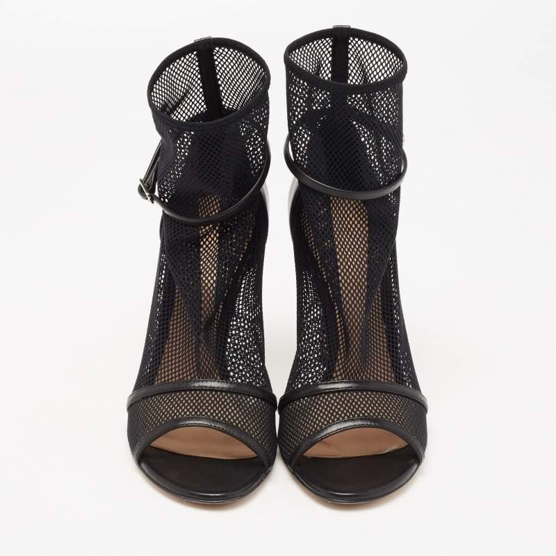 Gianvito Rossi Black Mesh and Leather Idol Open-Toe Ankle Booties Size 36 In Good Condition In Dubai, Al Qouz 2