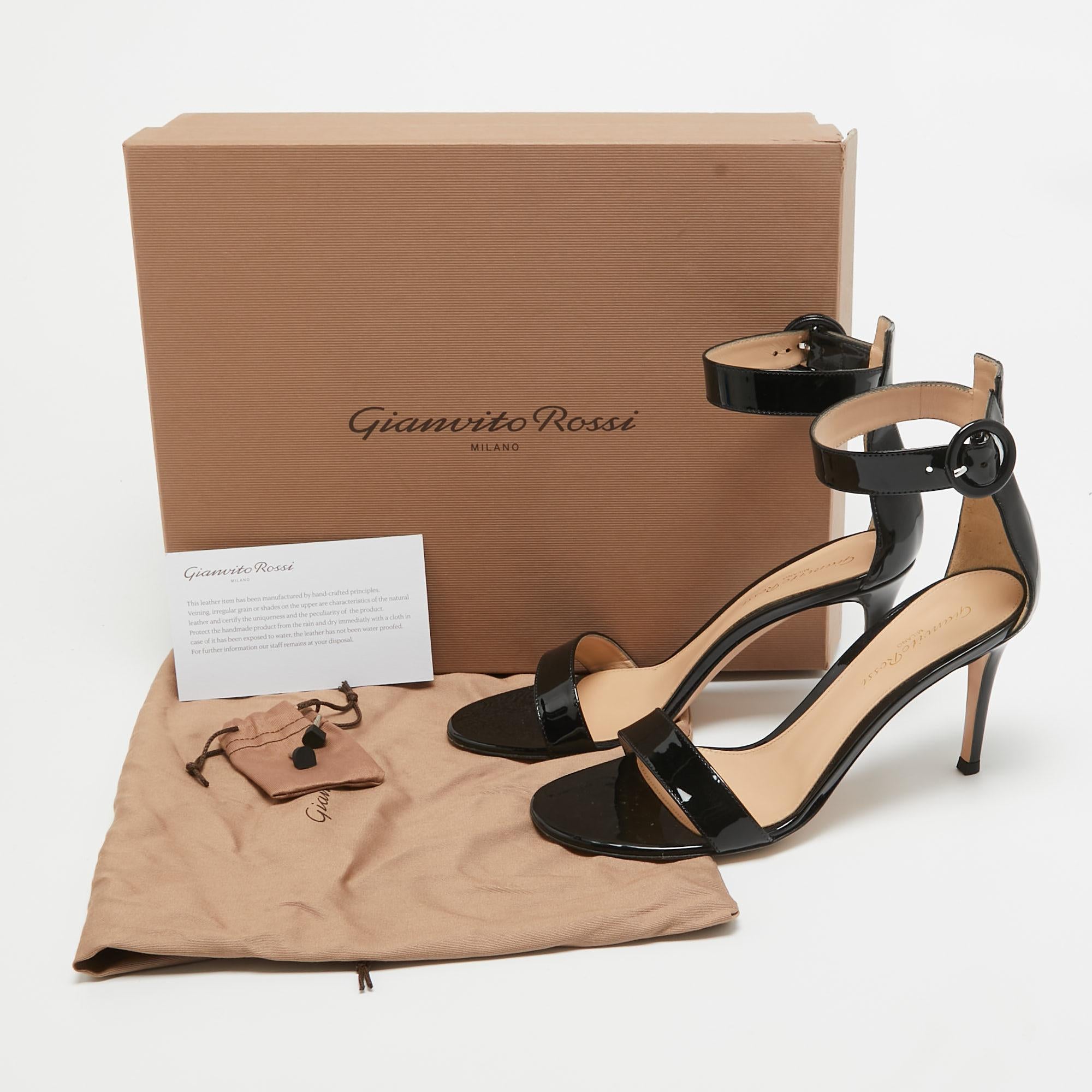Gianvito Rossi Black Patent Leather Ankle Strap Sandals Size 37 For Sale 5