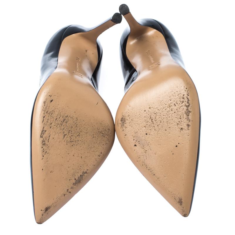 Women's Gianvito Rossi Black Patent Leather Gianvito Pointed Toe Pumps Size 37.5