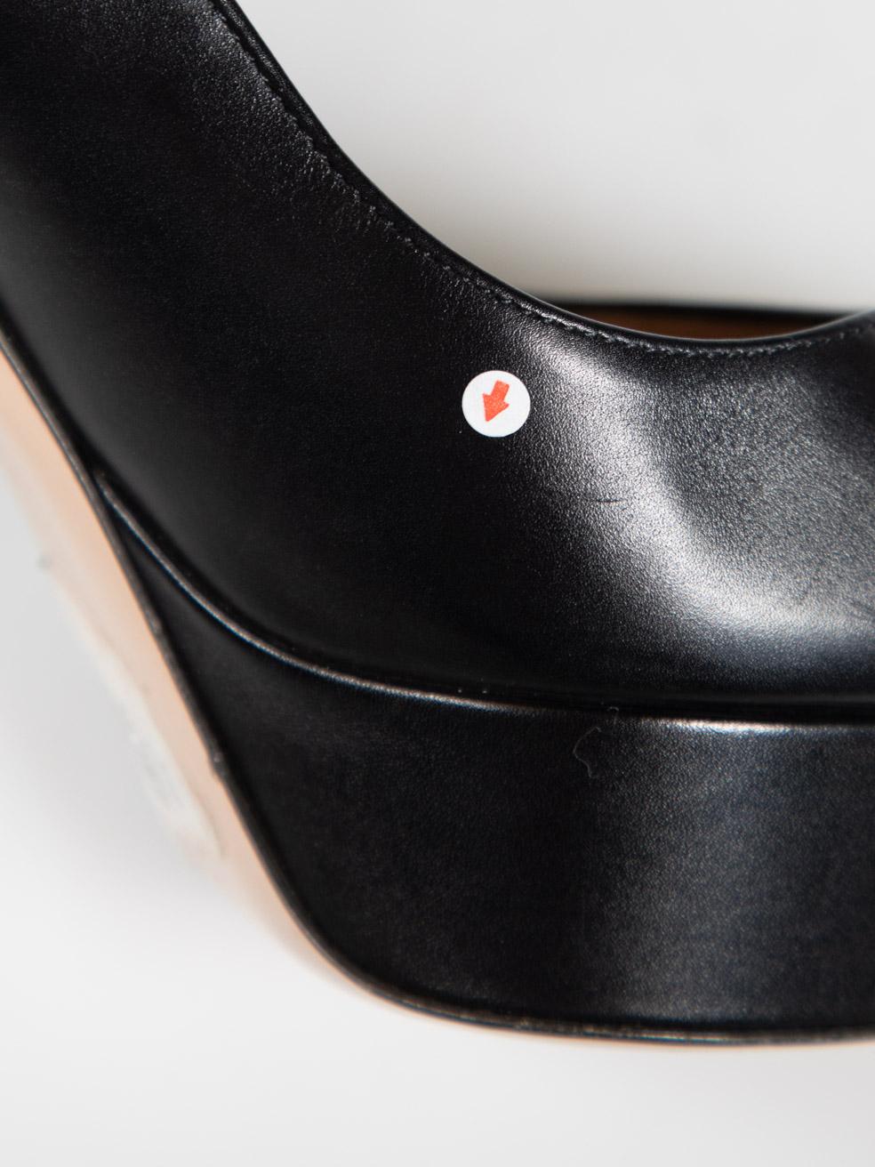 Gianvito Rossi Escarpins à plateforme en cuir noir Taille IT 40.5 en vente 5