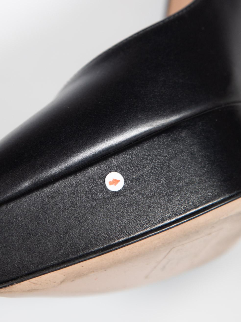 Gianvito Rossi Escarpins à plateforme en cuir noir Taille IT 40.5 en vente 1