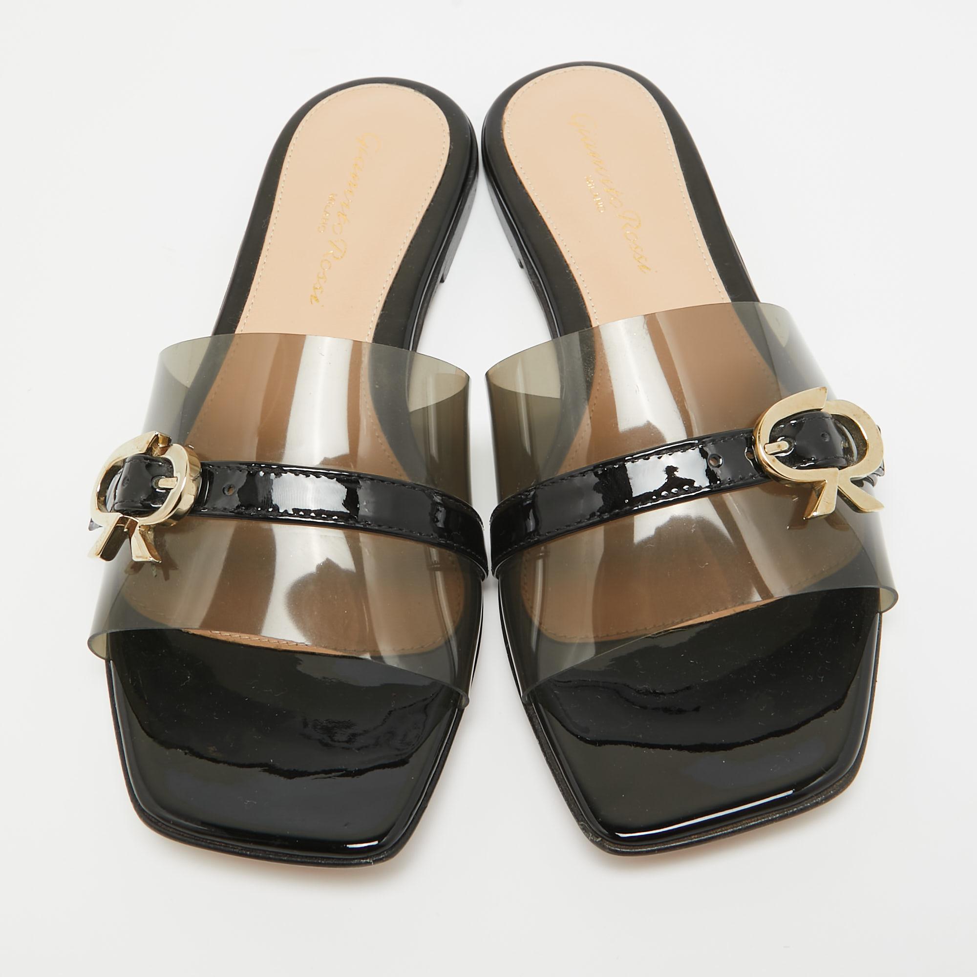 Noir Gianvito Rossi Slides plates en PVC et cuir noir Taille 36 en vente