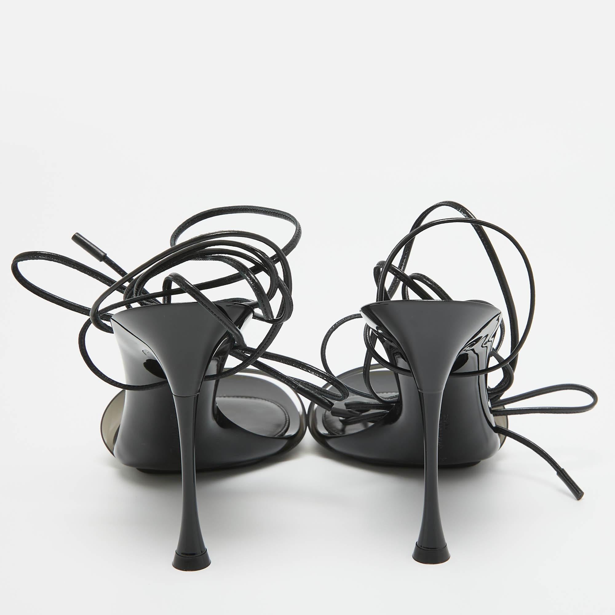 De las mujeres Gianvito Rossi Sandalias negras de PVC y piel Spice talla 38 en venta