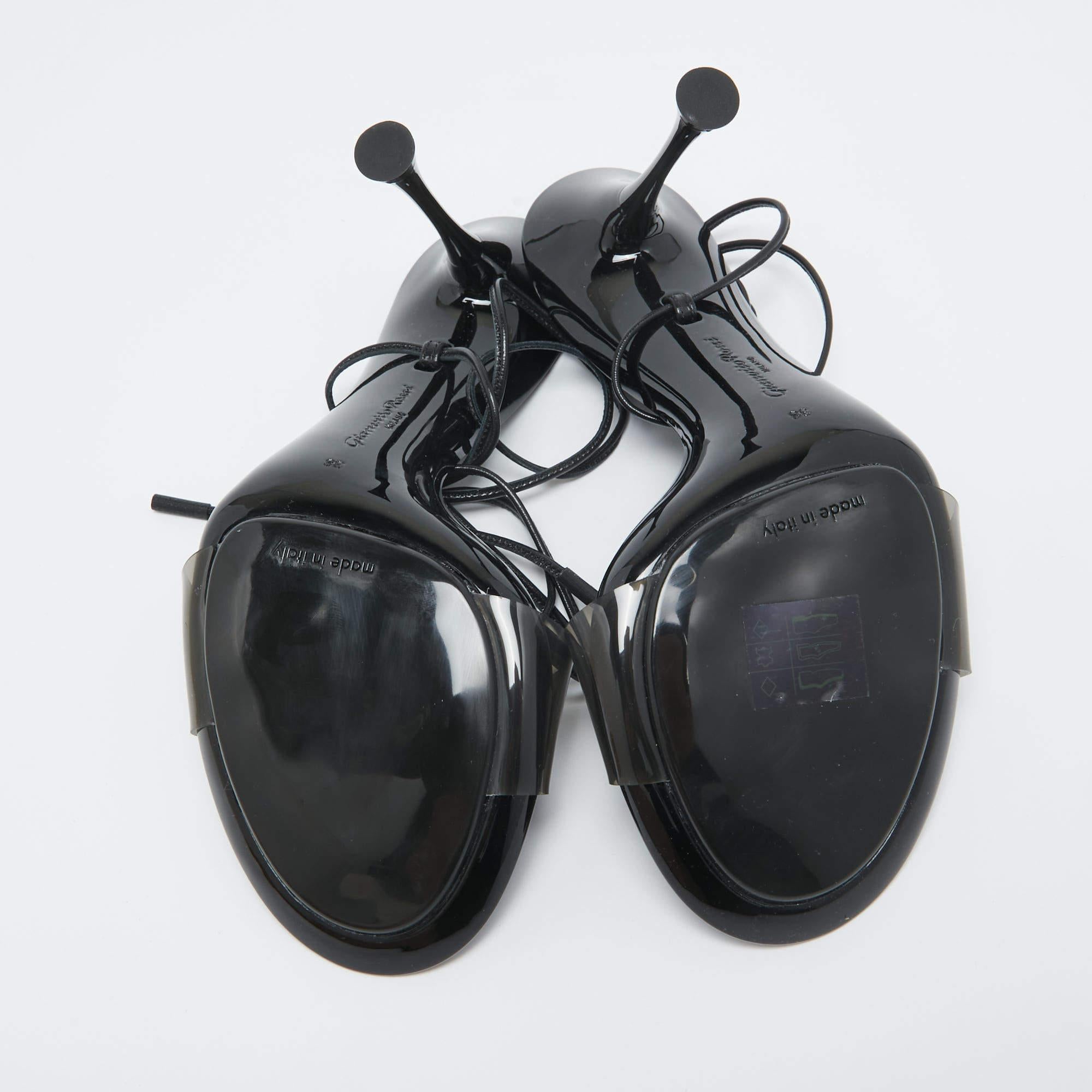 Gianvito Rossi Sandalias negras de PVC y piel Spice talla 38 en venta 1