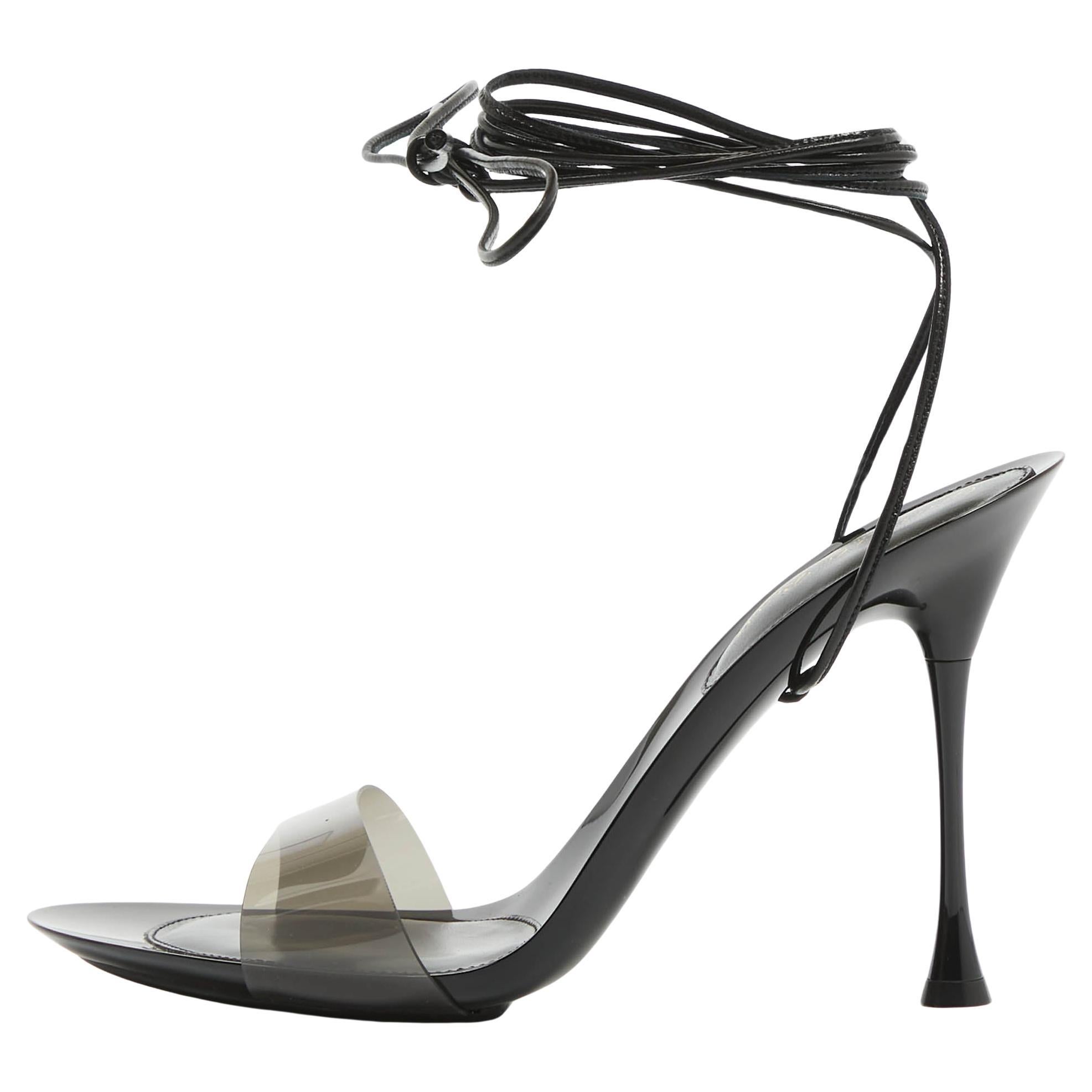 Gianvito Rossi Sandali Spice in pelle e PVC nero misura 38 in vendita