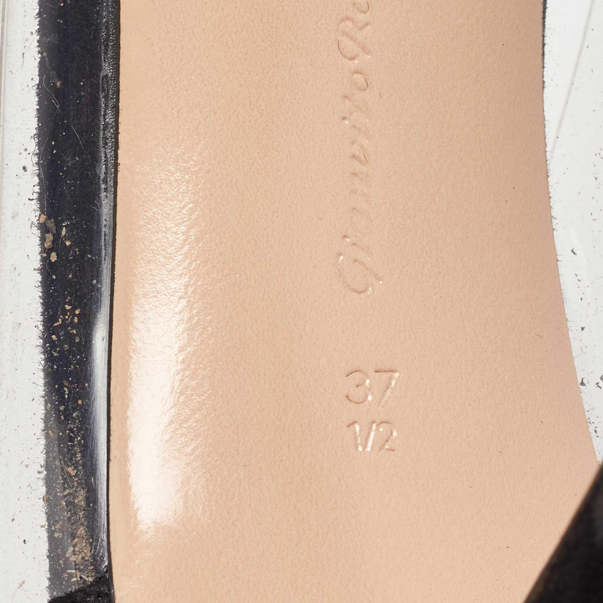 Gianvito Rossi Escarpins à bouts pointus en PVC et daim noir Taille 37.5 en vente 3