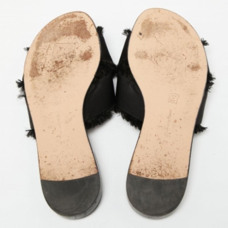 Gianvito Rossi Satin noir Barth Slides plates Taille 36 en vente 2