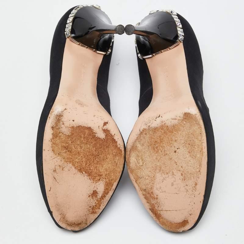 Gianvito Rossi, raso nero con cristalli, Peep Toe Pumps Taglia 36 in vendita 1