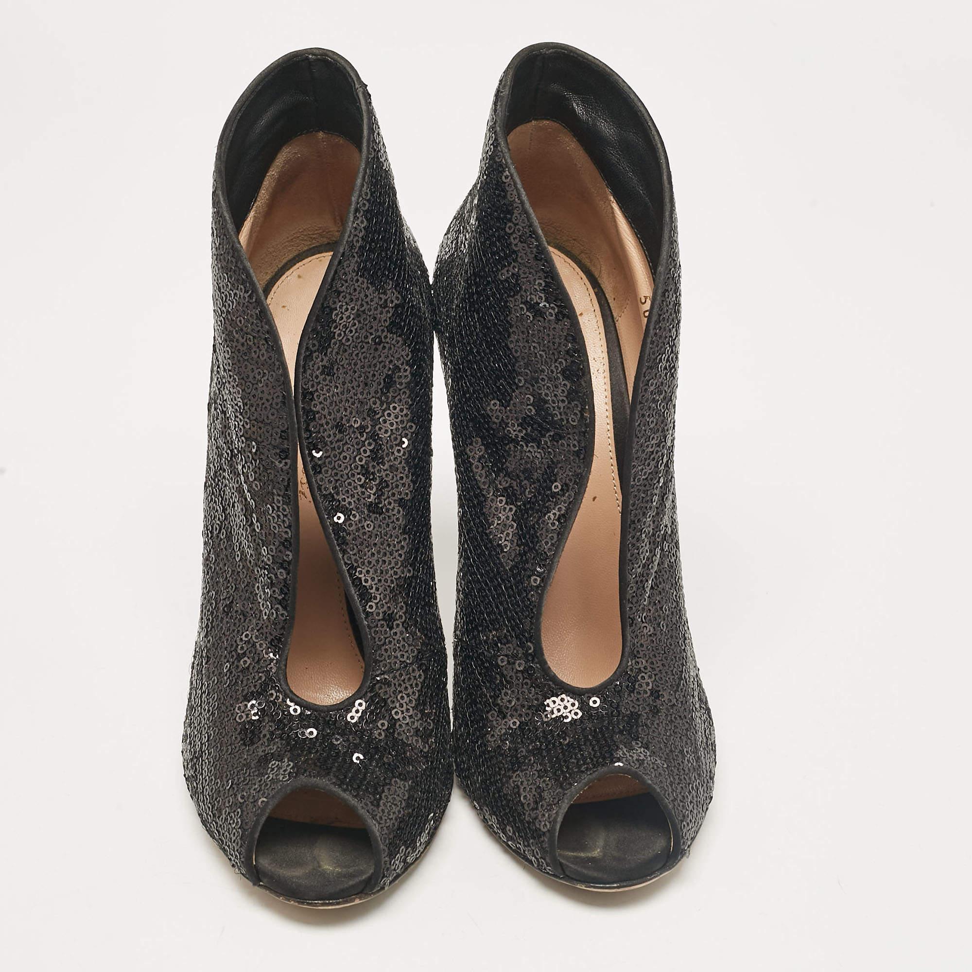 Noir Gianvito Rossi - Bottines noires à sequins, taille 37 en vente