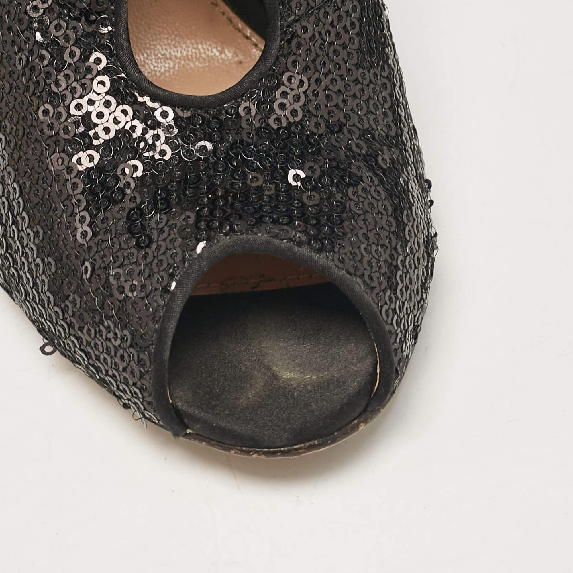 Gianvito Rossi - Bottines noires à sequins, taille 37 en vente 3