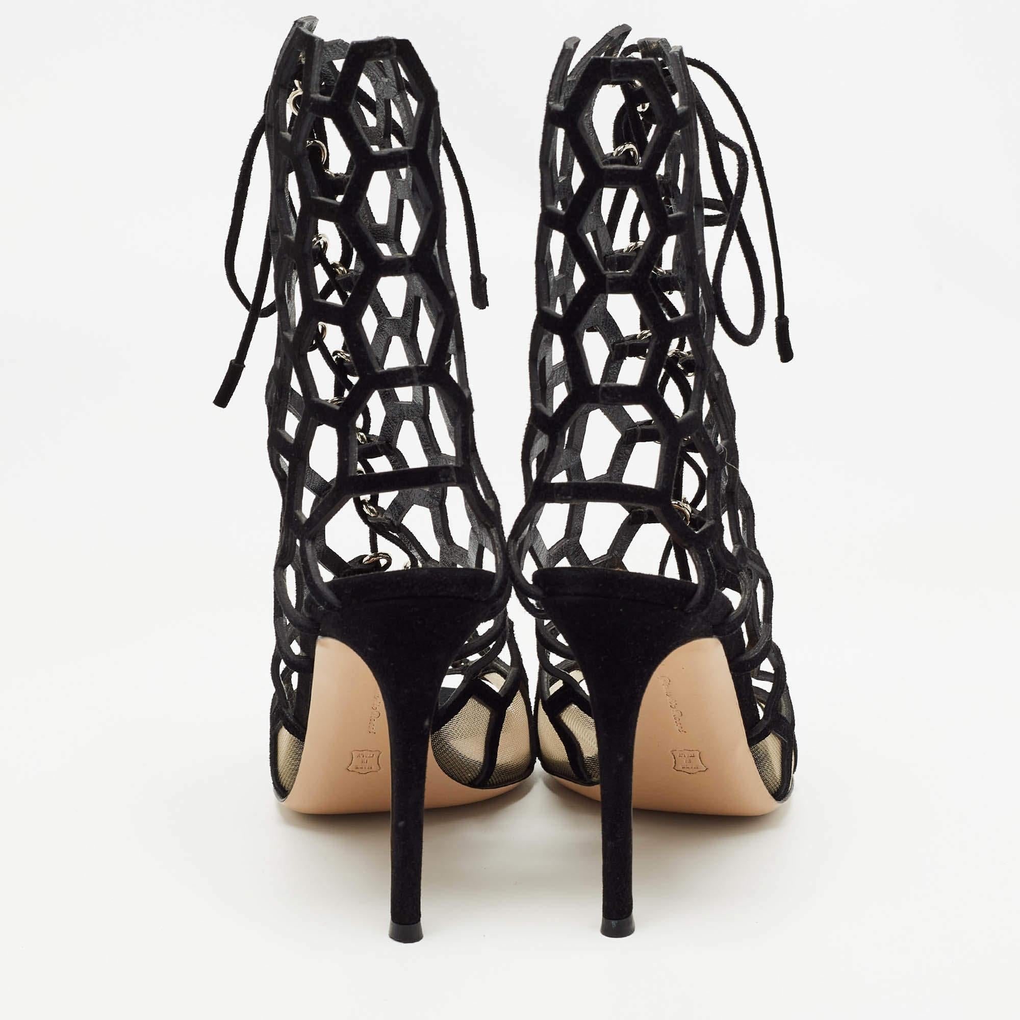 Donna Gianvito Rossi Sandali Cut Out in camoscio e rete neri misura 37 in vendita