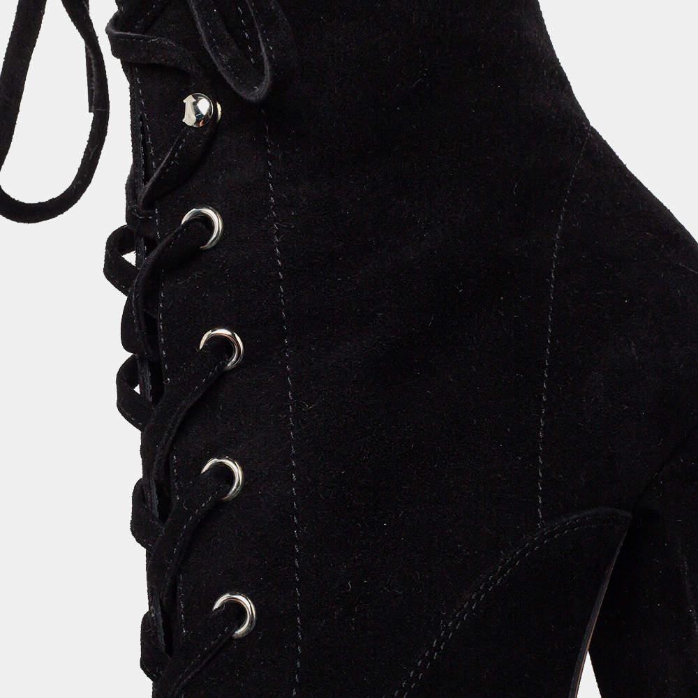 Gianvito Rossi Black Suede Ankle Boots Size 39 For Sale 3