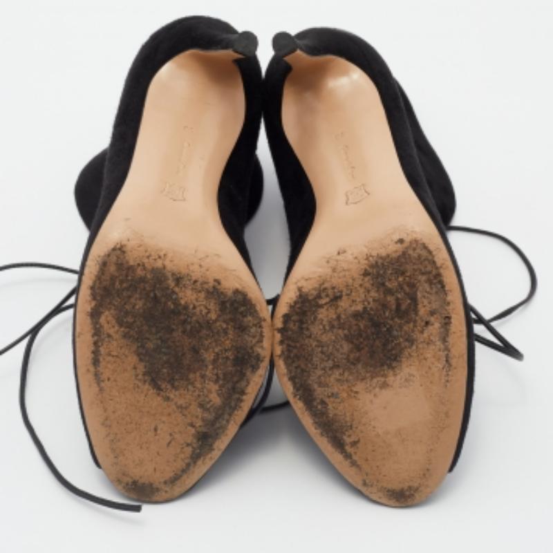 Gianvito Rossi Bottines en daim noir Taille 38 en vente 3