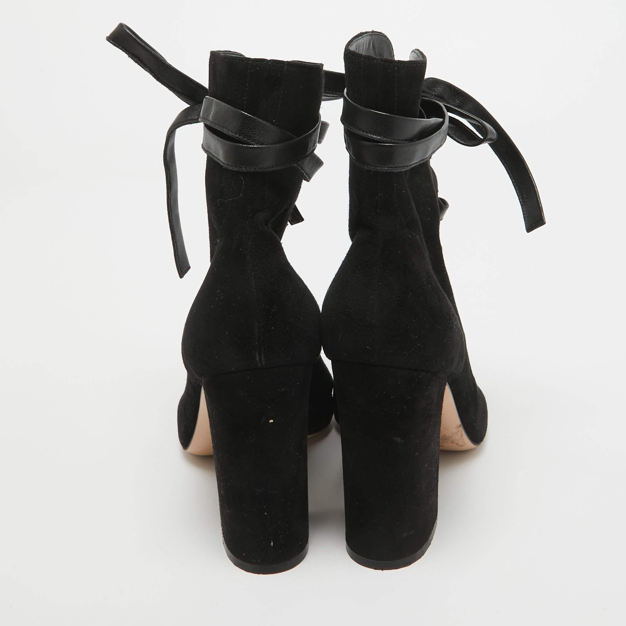 Gianvito Rossi Black Suede Lace Up Ankle Boots Size 39 For Sale 1