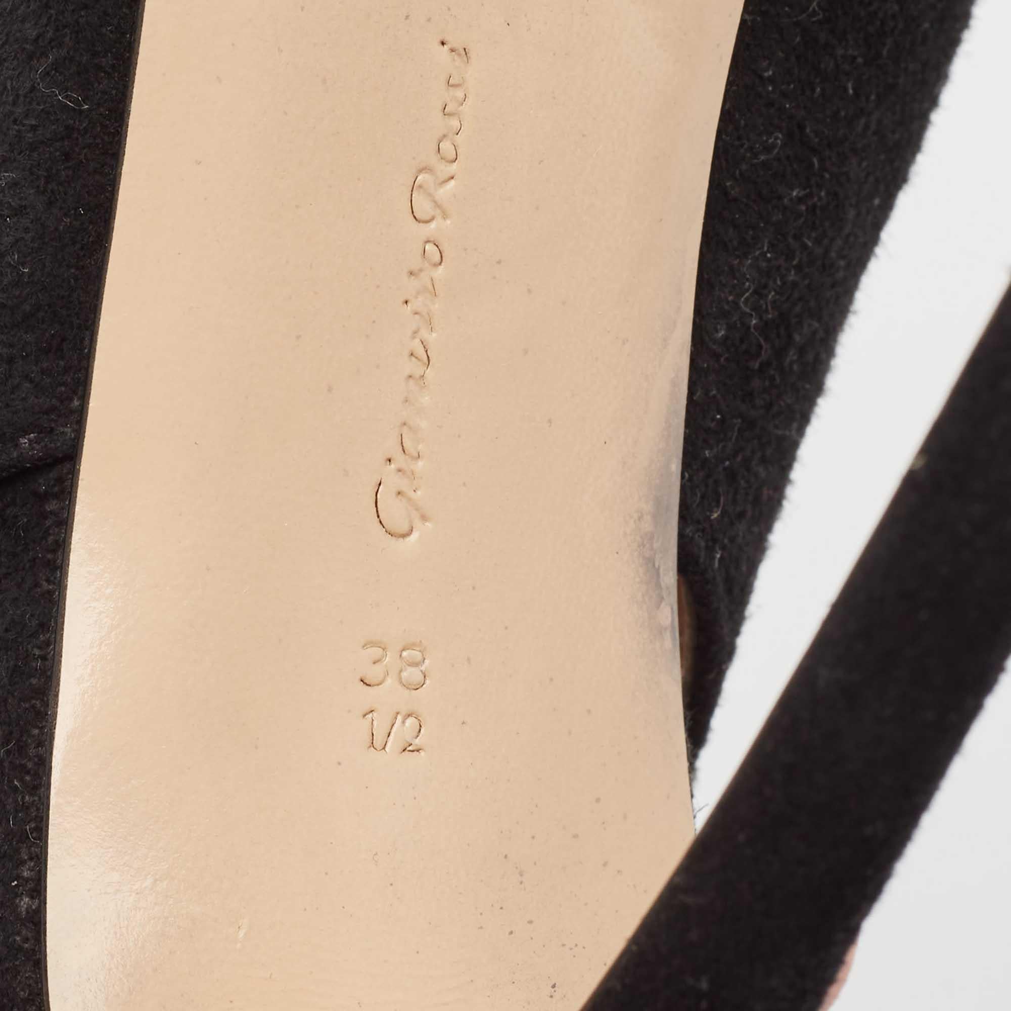 Gianvito Rossi Sandales à talon en daim noir Taille 38.5 en vente 3