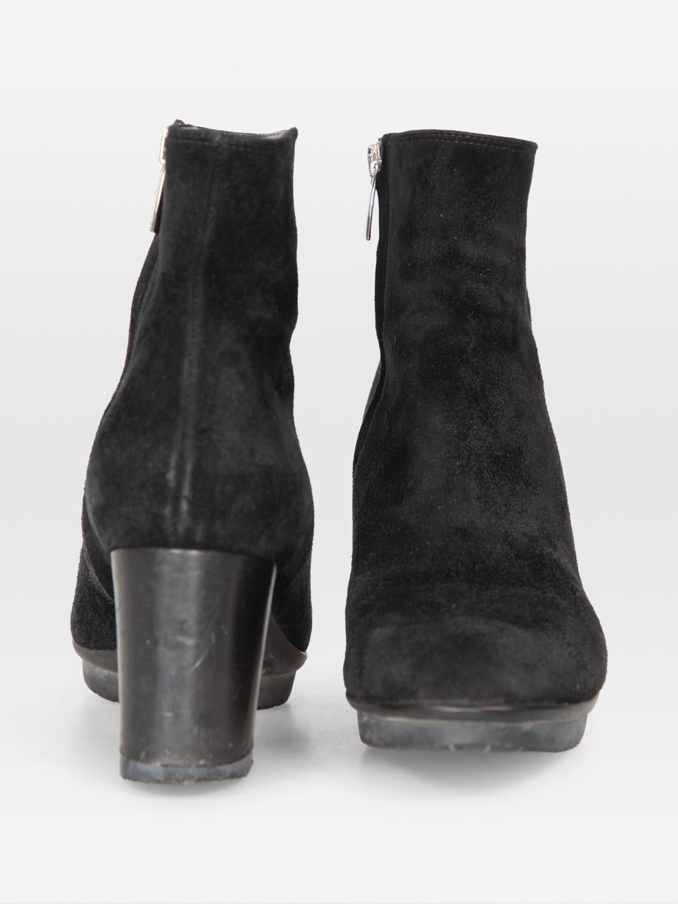 Noir Gianvito Rossi Bottes en daim noires à bouts ronds Taille IT 36.5 en vente